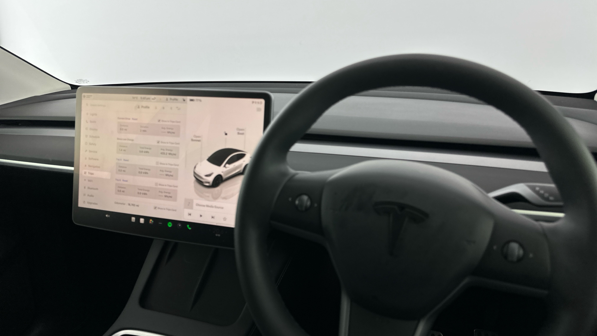 4020881 RWD 5dr Auto