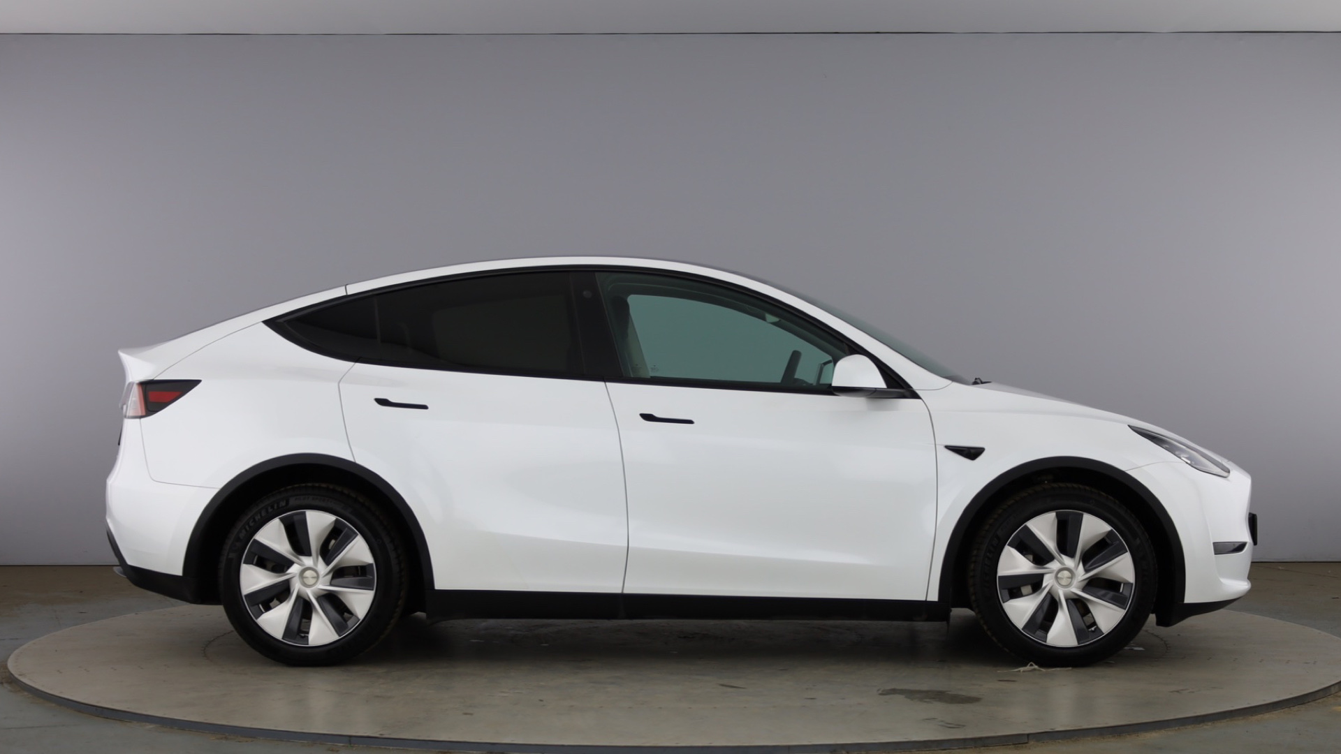 4027727 Long Range AWD 5dr Auto