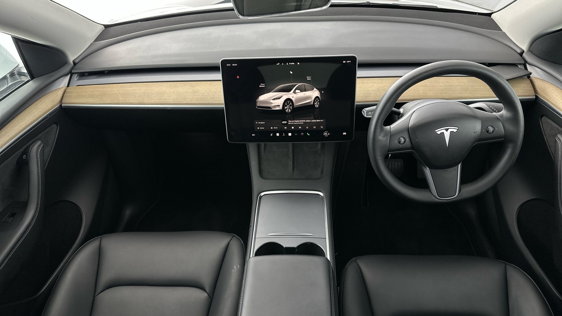 4020712 Long Range AWD 5dr Auto