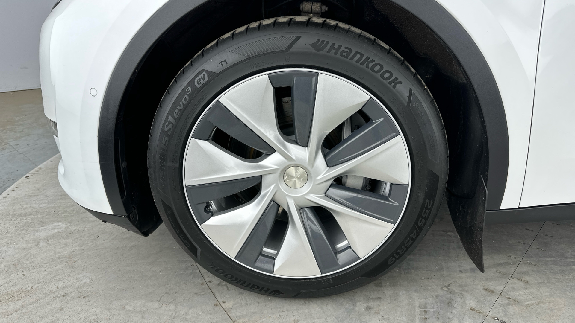 4020712 Long Range AWD 5dr Auto