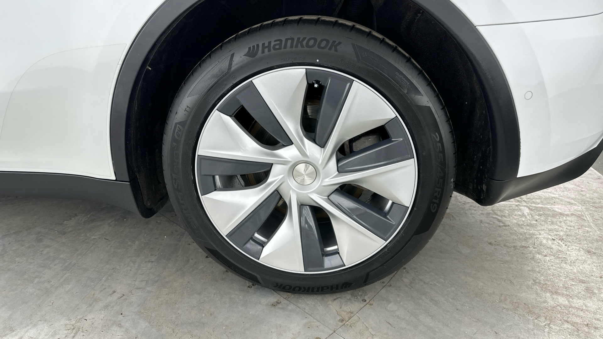 4020712 Long Range AWD 5dr Auto