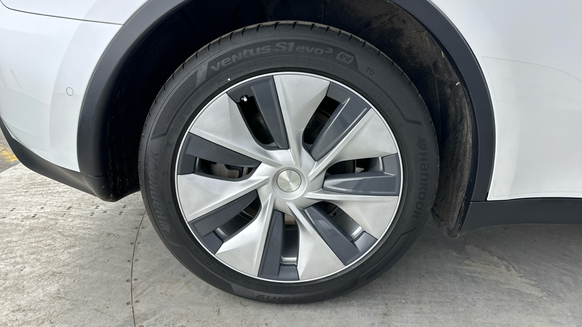 4020712 Long Range AWD 5dr Auto