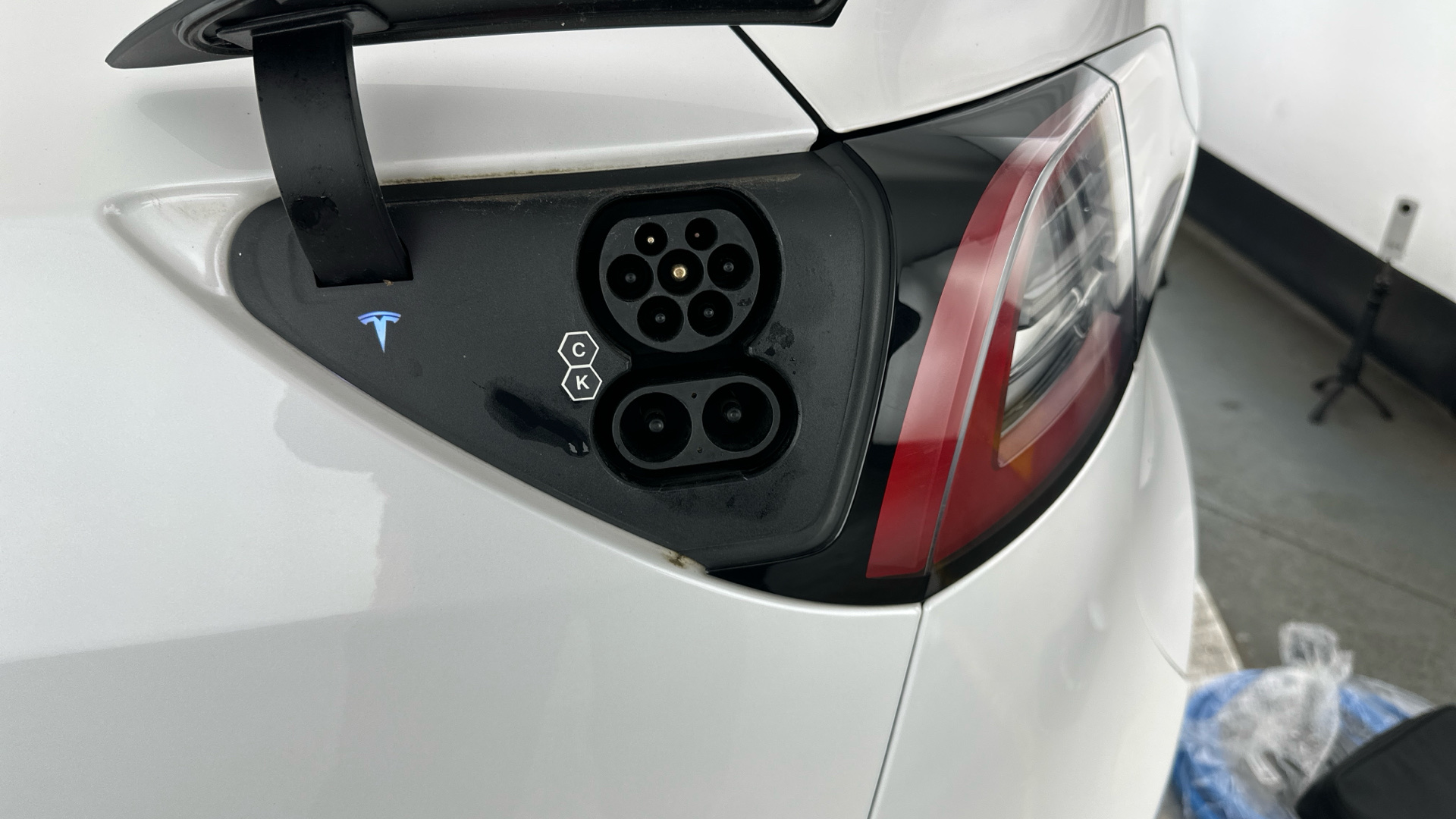 4020712 Long Range AWD 5dr Auto