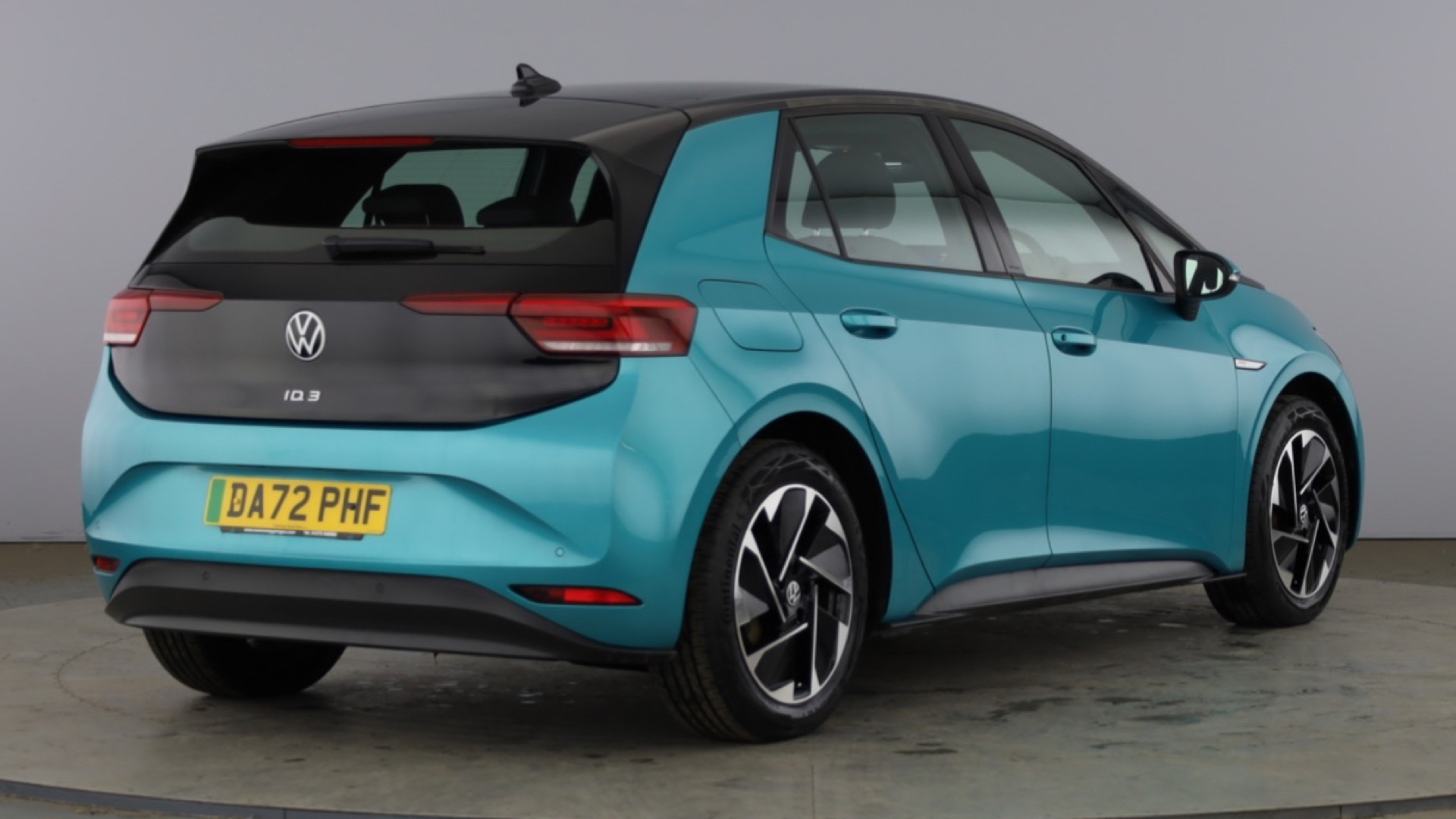 4049547 150kW Life Pro Performance 58kWh 5dr Auto