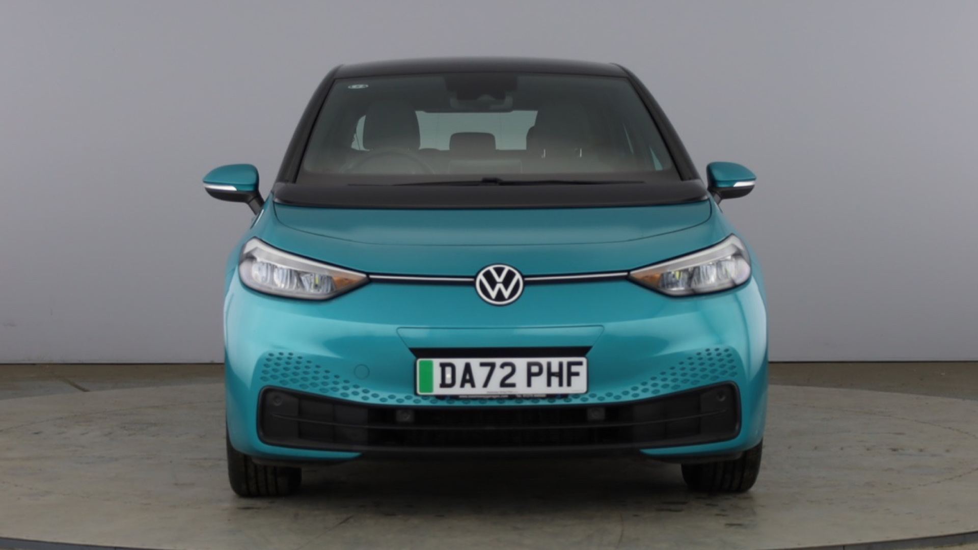 4049547 150kW Life Pro Performance 58kWh 5dr Auto