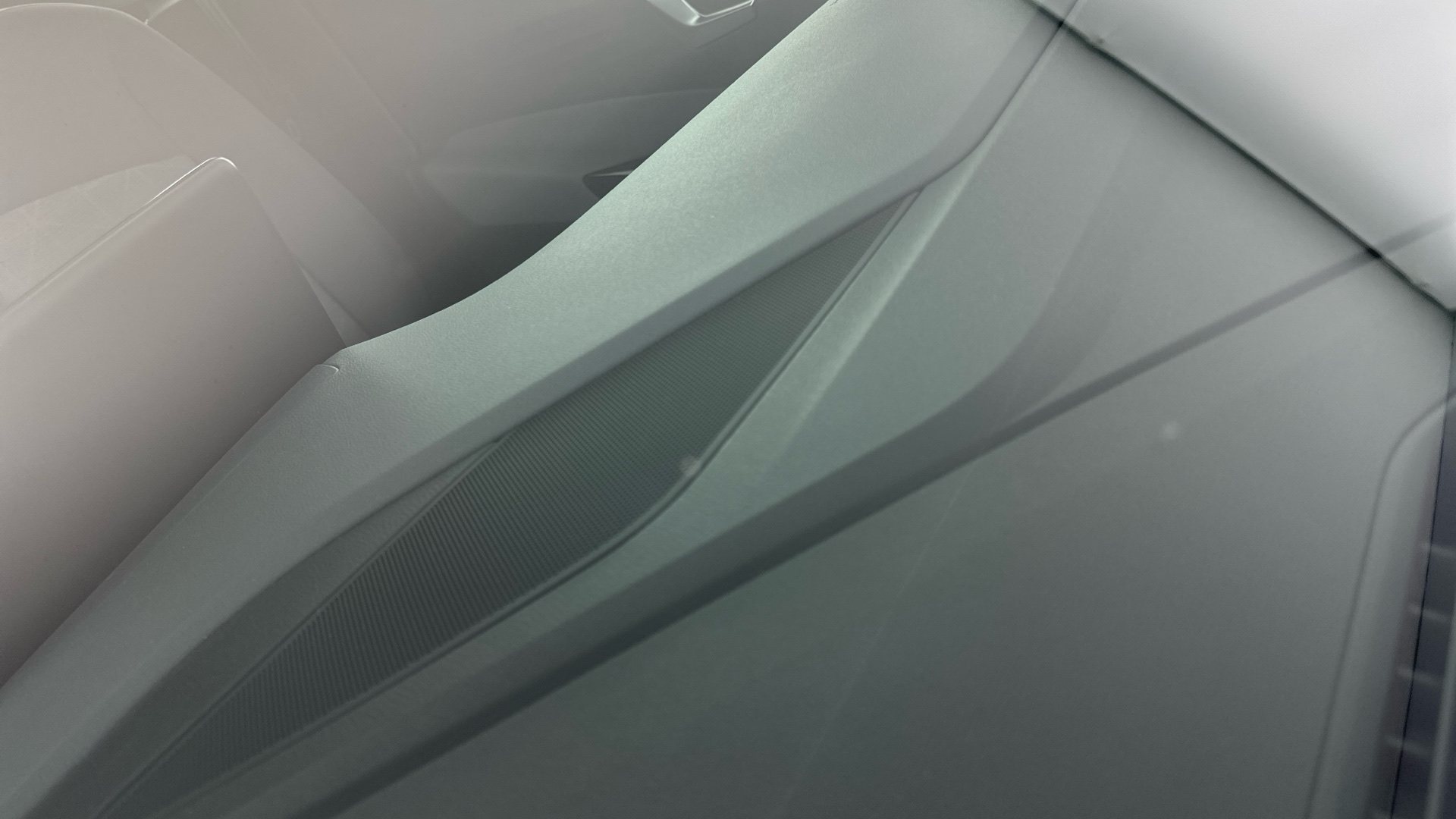 4049547 150kW Life Pro Performance 58kWh 5dr Auto