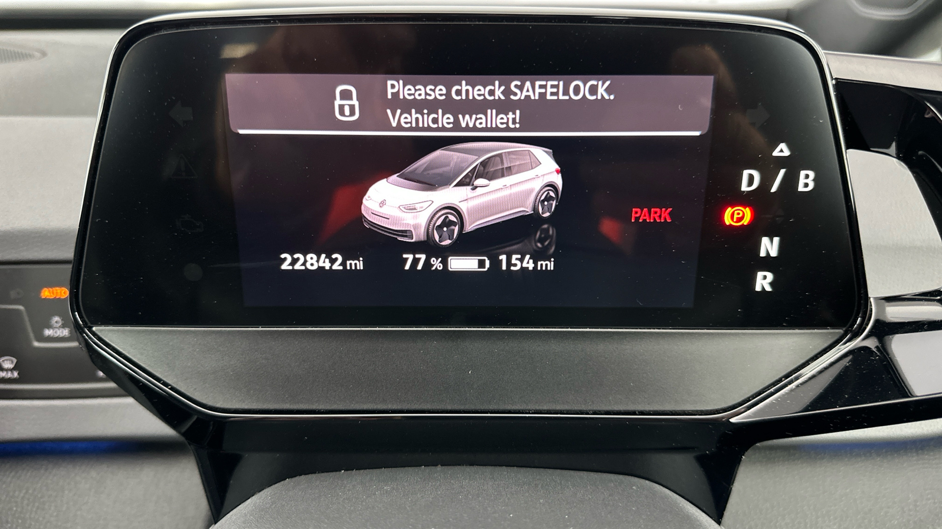 4049547 150kW Life Pro Performance 58kWh 5dr Auto