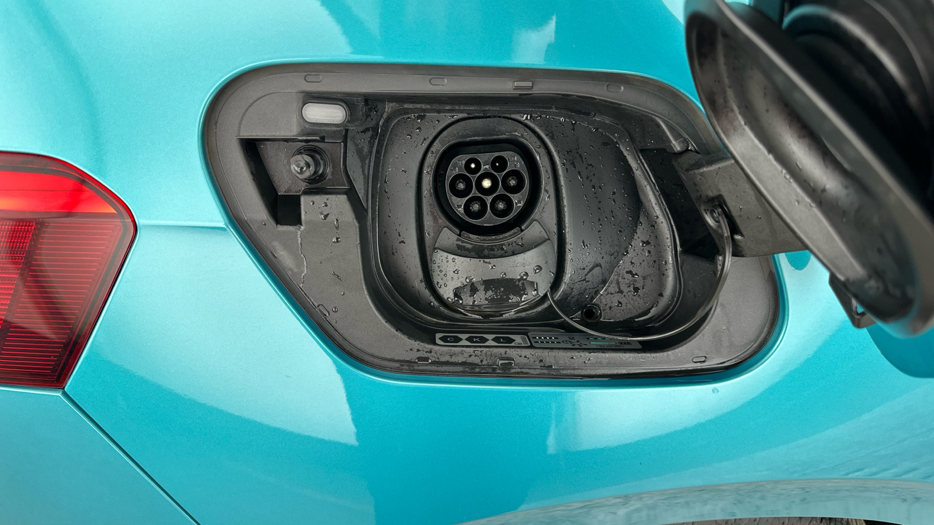 4049547 150kW Life Pro Performance 58kWh 5dr Auto