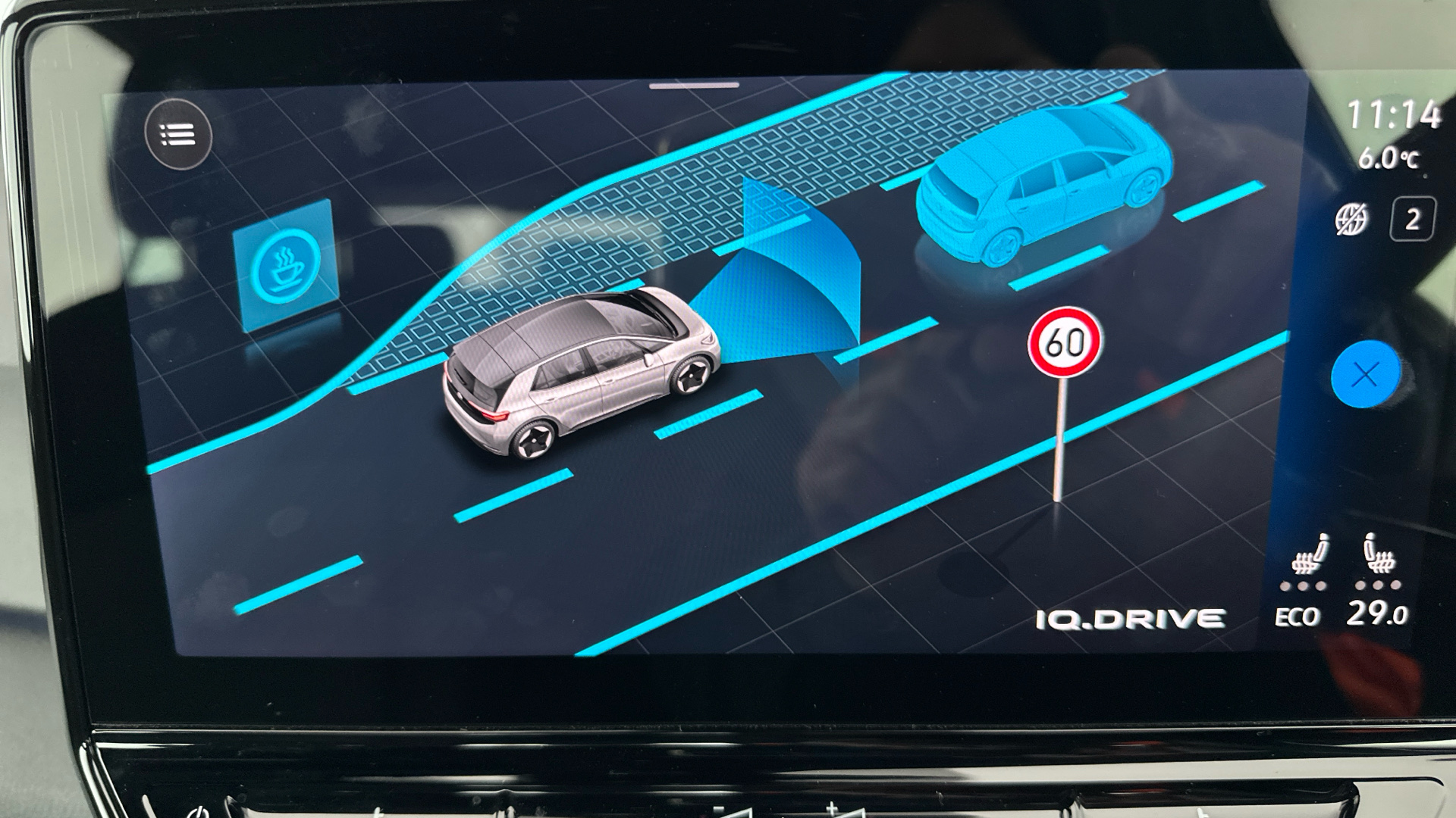 4049547 150kW Life Pro Performance 58kWh 5dr Auto