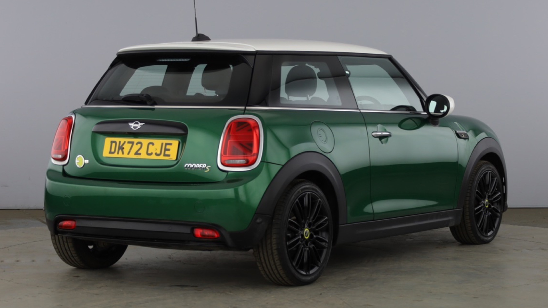 4021008 135kW Cooper S Level 2 33kWh 3dr Auto