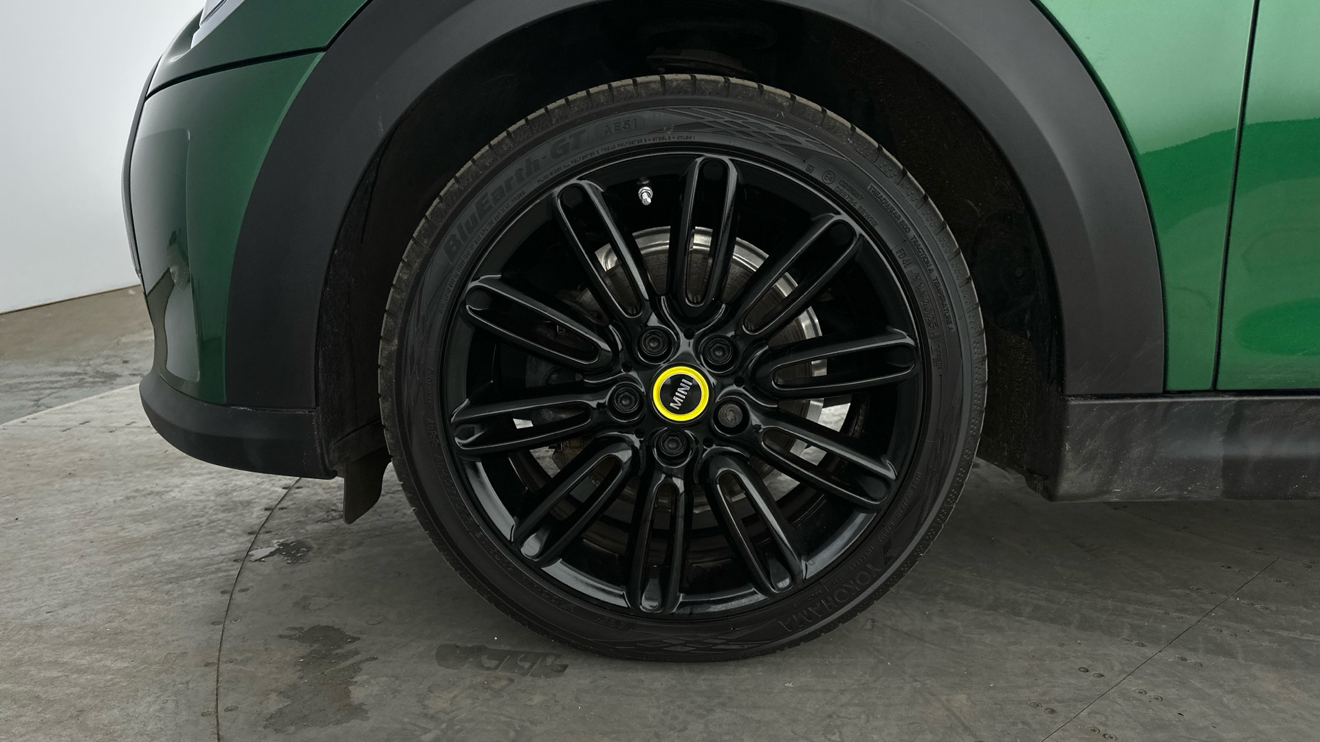 4021008 135kW Cooper S Level 2 33kWh 3dr Auto