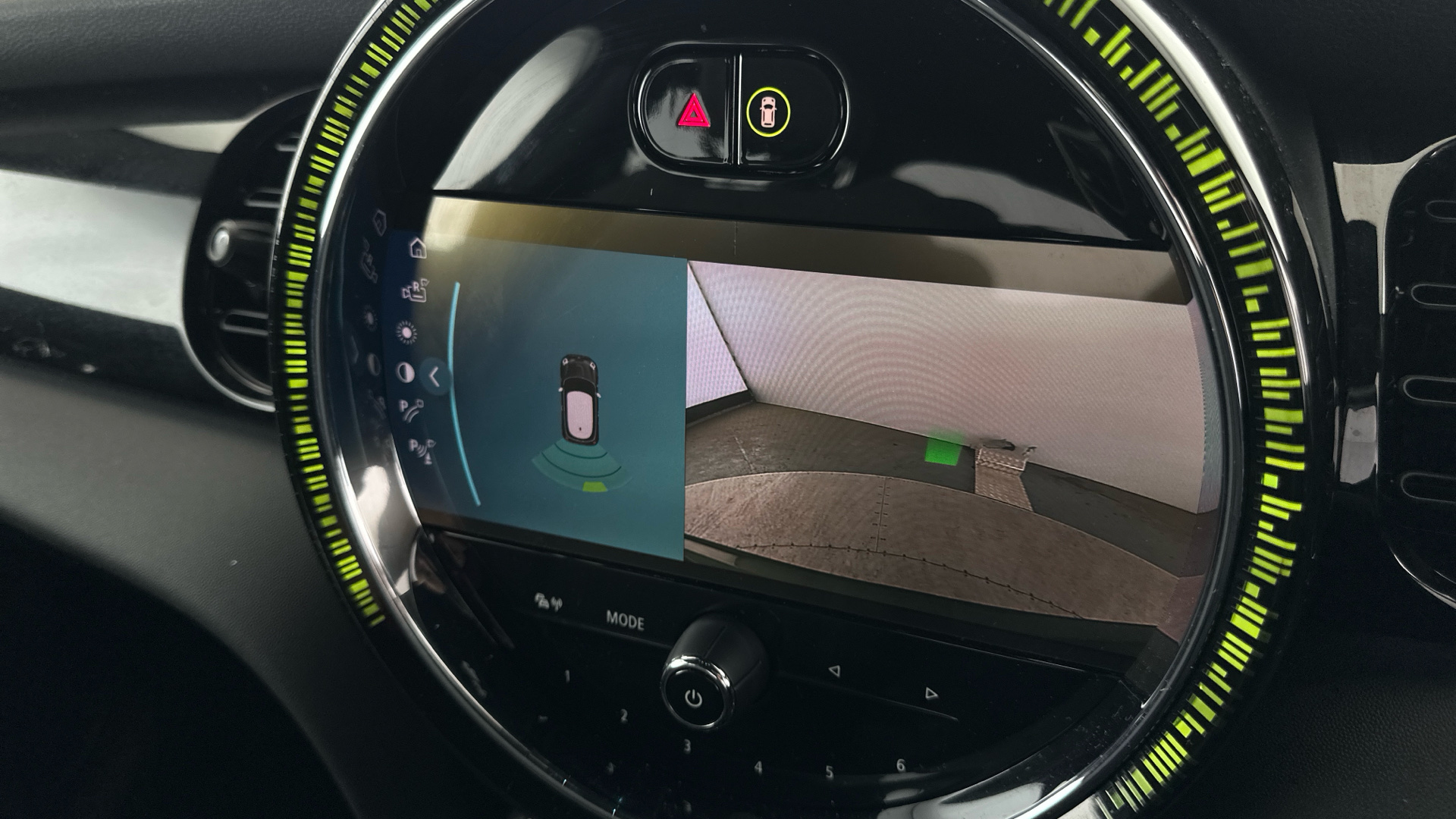 4021008 135kW Cooper S Level 2 33kWh 3dr Auto