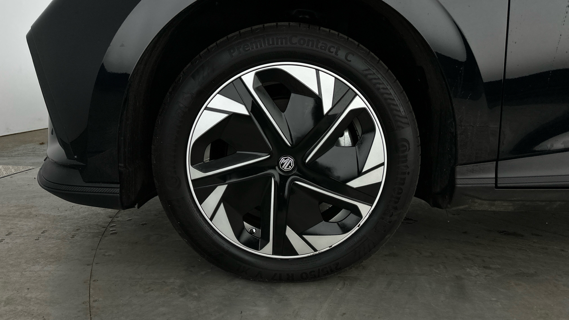 4027782 125kW SE EV 51kWh 5dr Auto