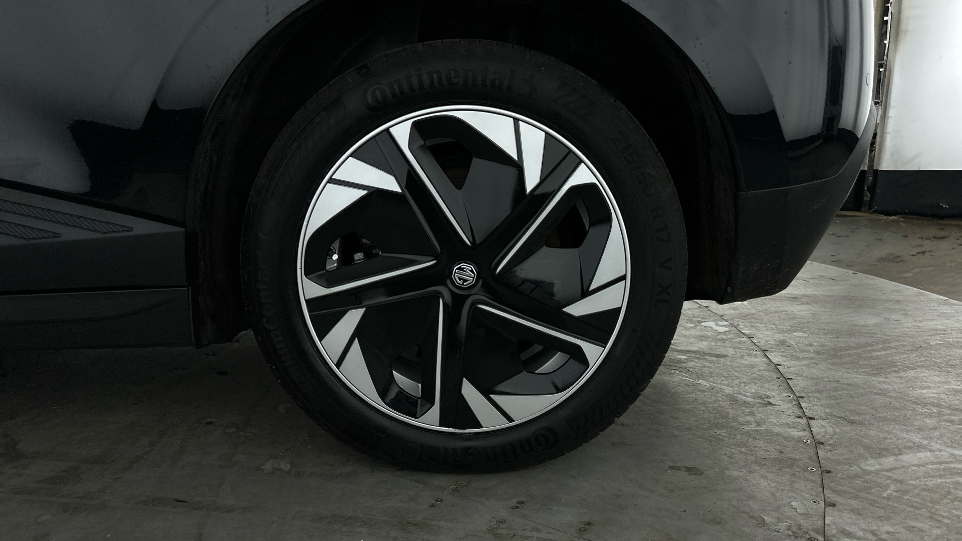 4027782 125kW SE EV 51kWh 5dr Auto