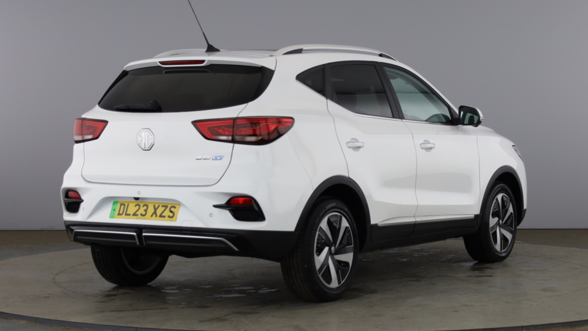 4020934 130kW Trophy EV 51kWh 5dr Auto