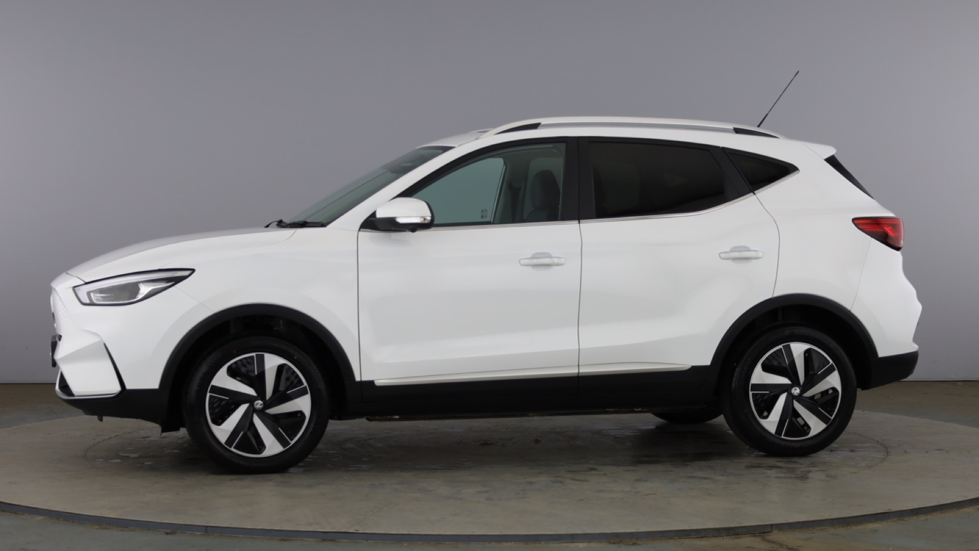 4020934 130kW Trophy EV 51kWh 5dr Auto