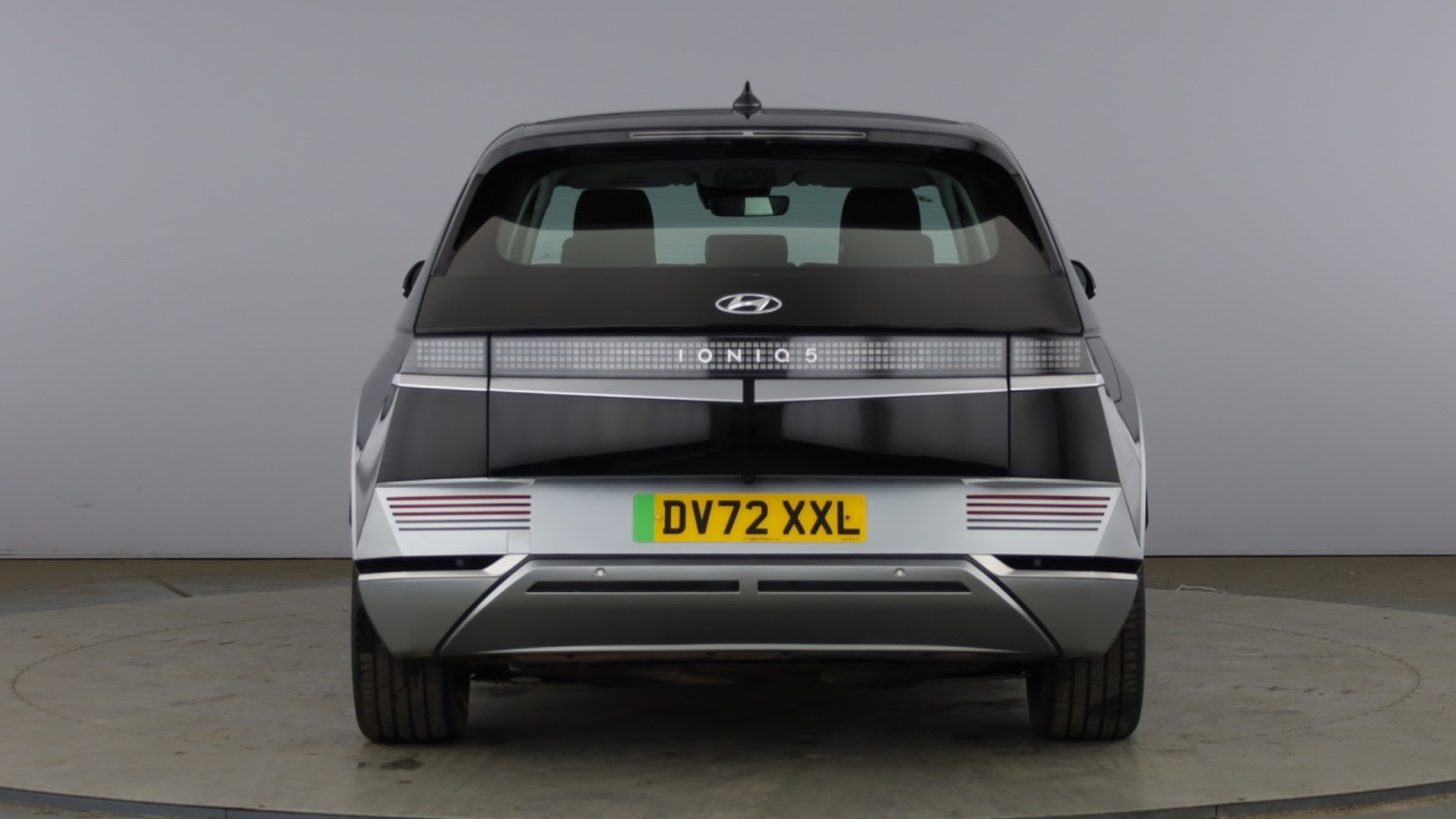 4020932 160kW Premium 73 kWh 5dr Auto