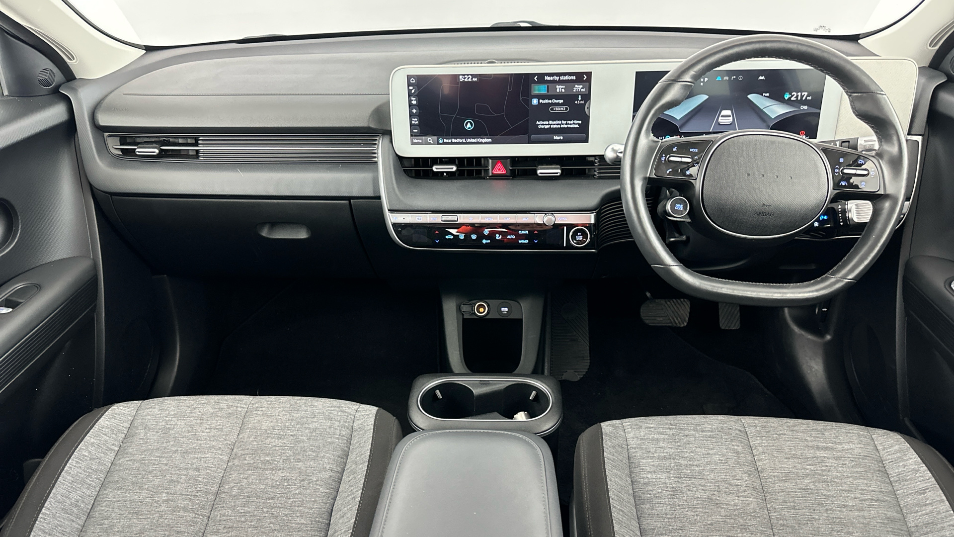 4020932 160kW Premium 73 kWh 5dr Auto