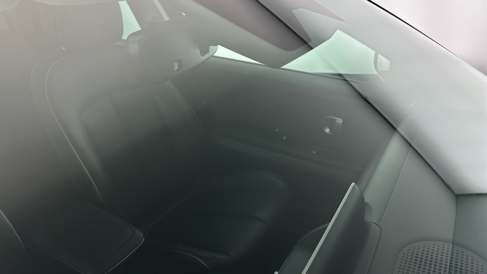 4027569 160kW Ultimate 73 kWh 5dr Auto