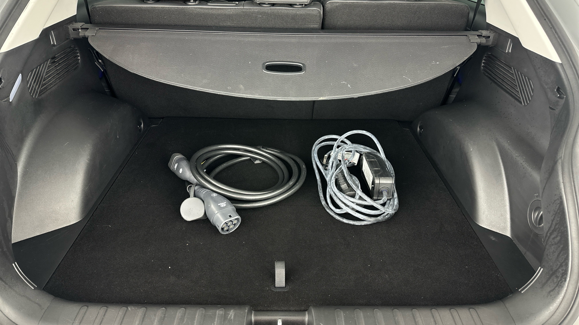 4027569 160kW Ultimate 73 kWh 5dr Auto