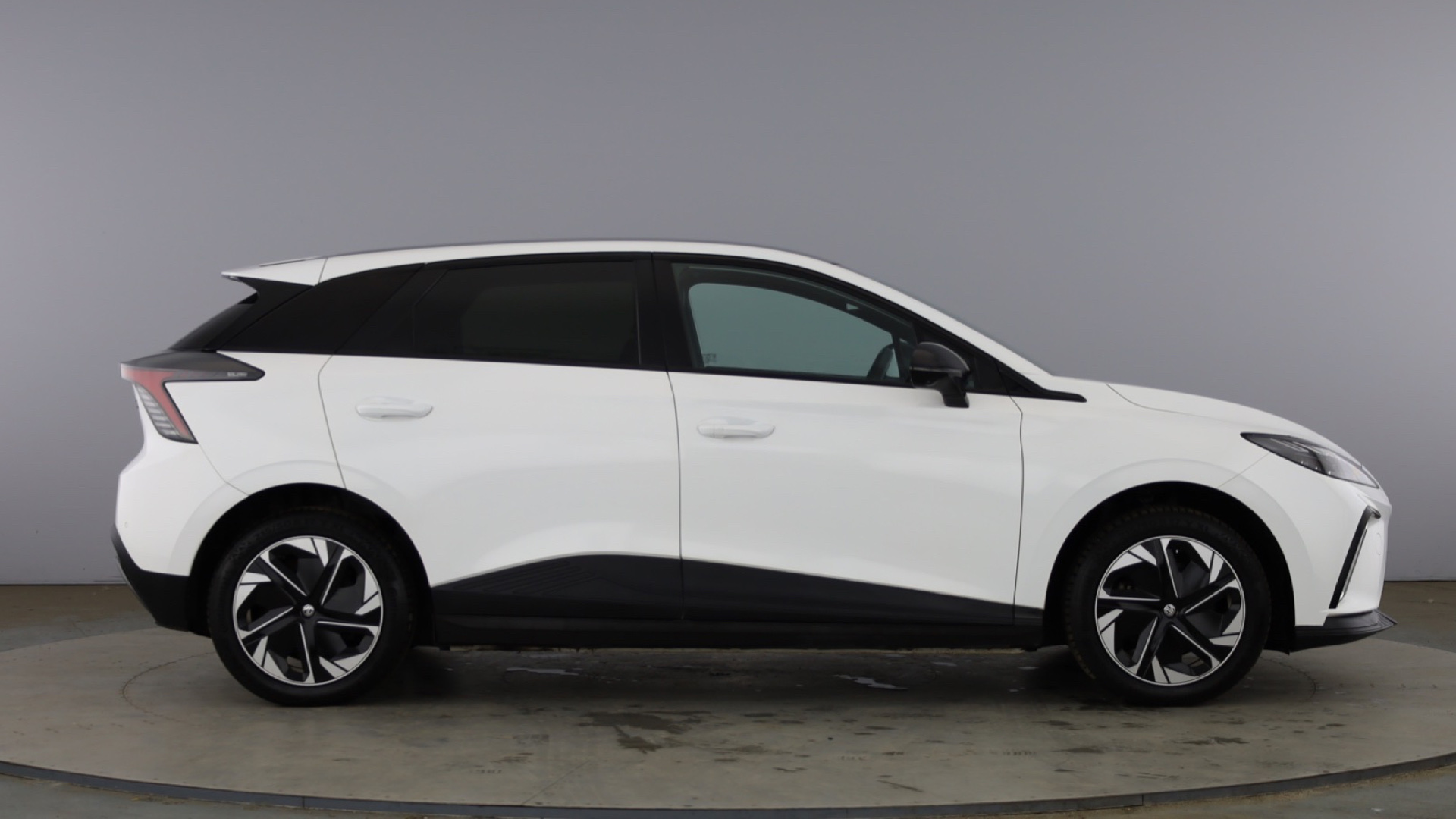 4020846 150kW Trophy EV Long Range 64kWh 5dr Auto
