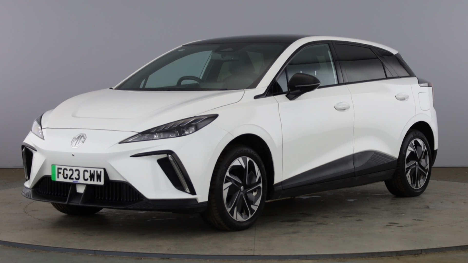 150kW Trophy EV Long Range 64kWh 5dr Auto [2023]