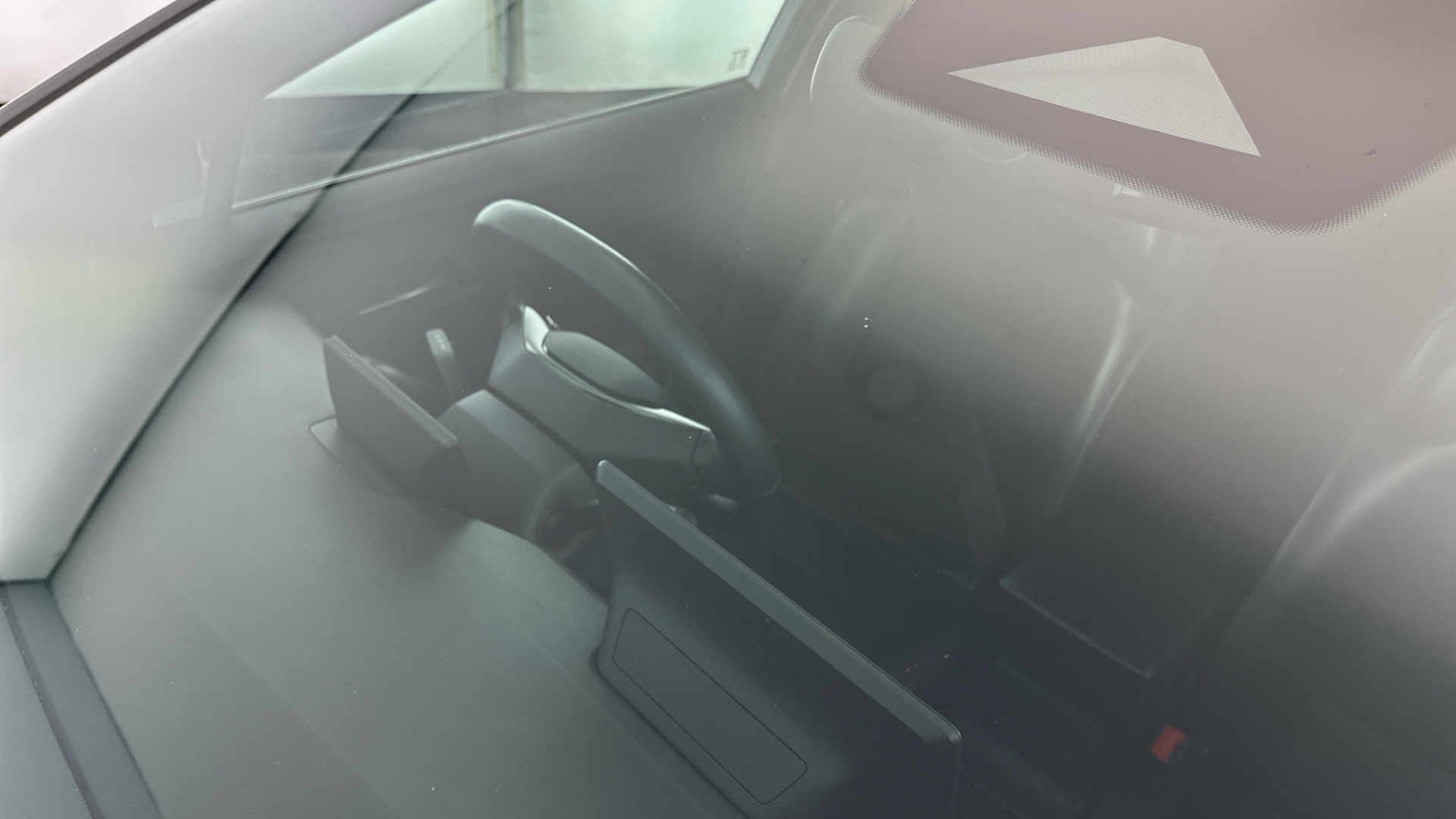 4020846 150kW Trophy EV Long Range 64kWh 5dr Auto