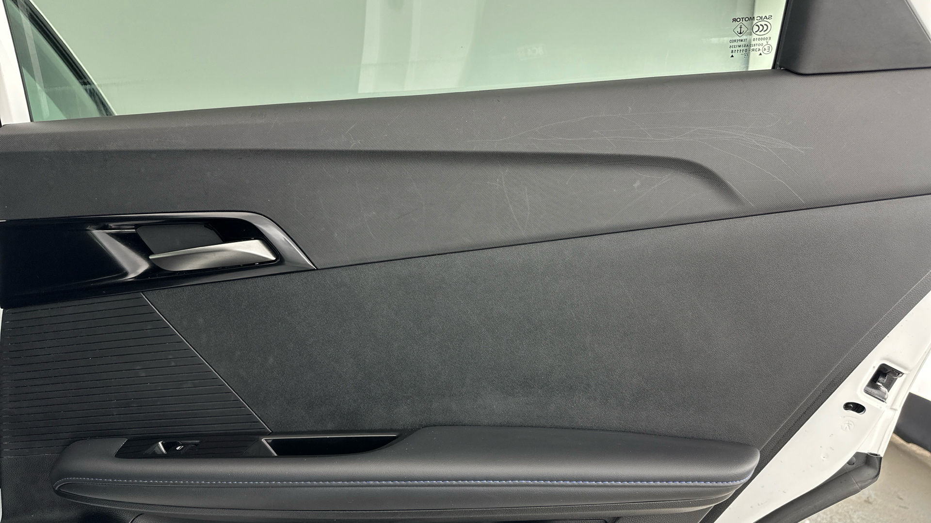 4020846 150kW Trophy EV Long Range 64kWh 5dr Auto