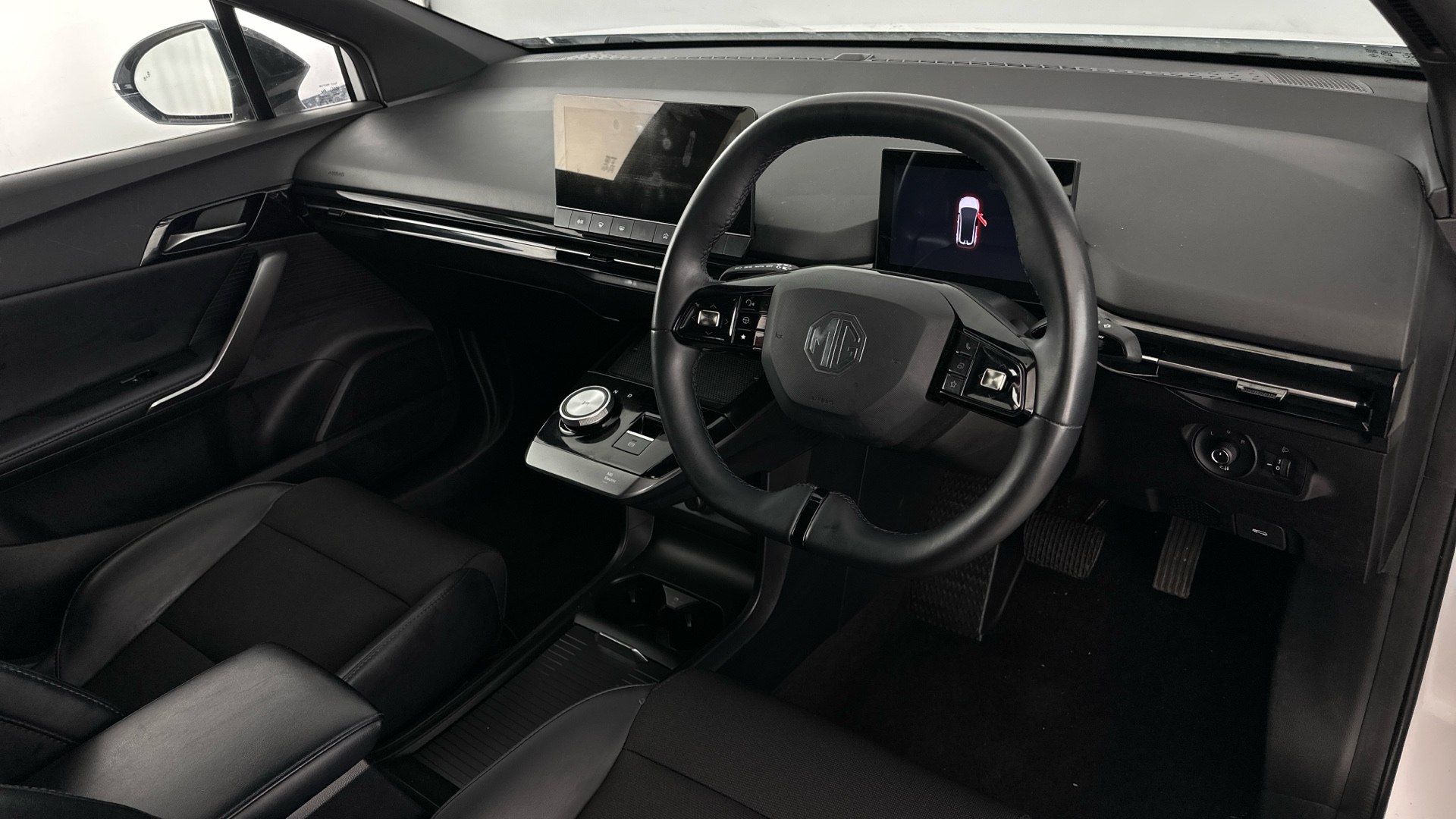 4020846 150kW Trophy EV Long Range 64kWh 5dr Auto