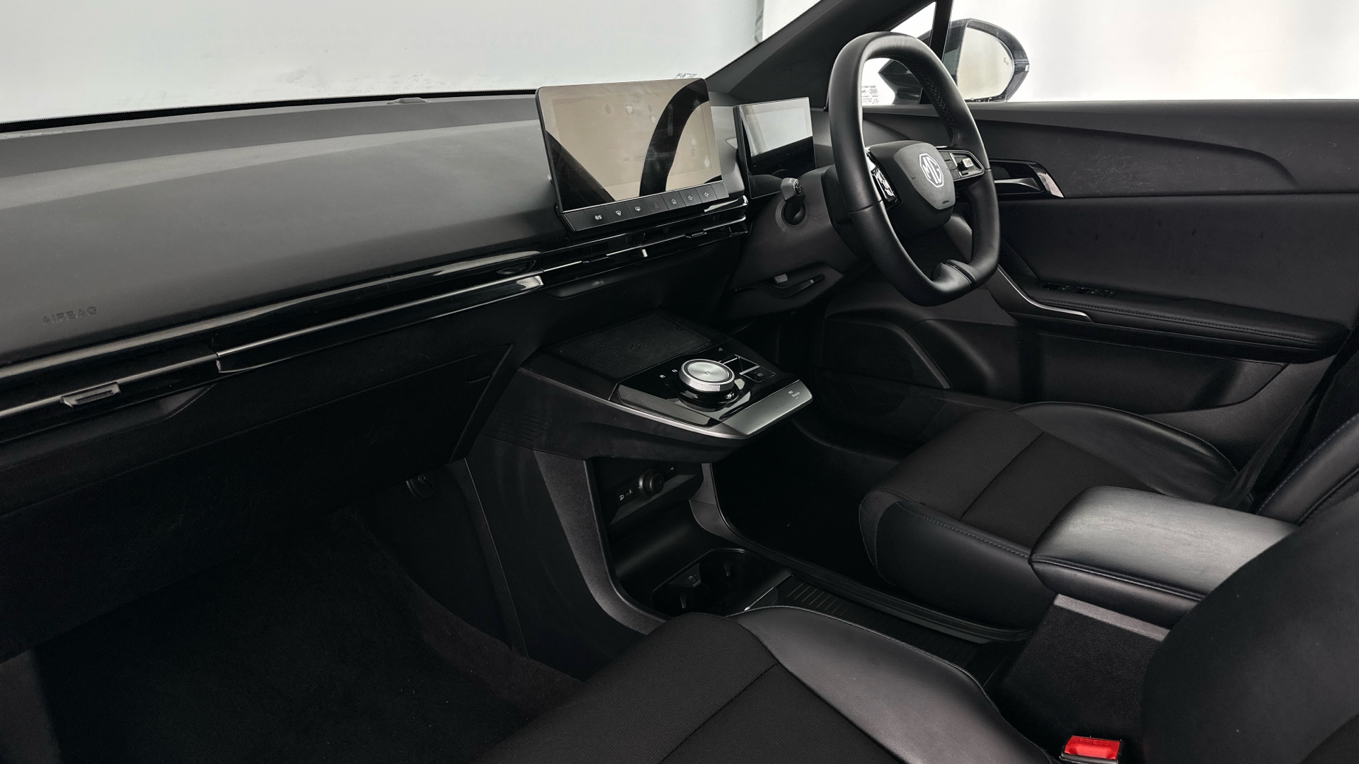 4020846 150kW Trophy EV Long Range 64kWh 5dr Auto