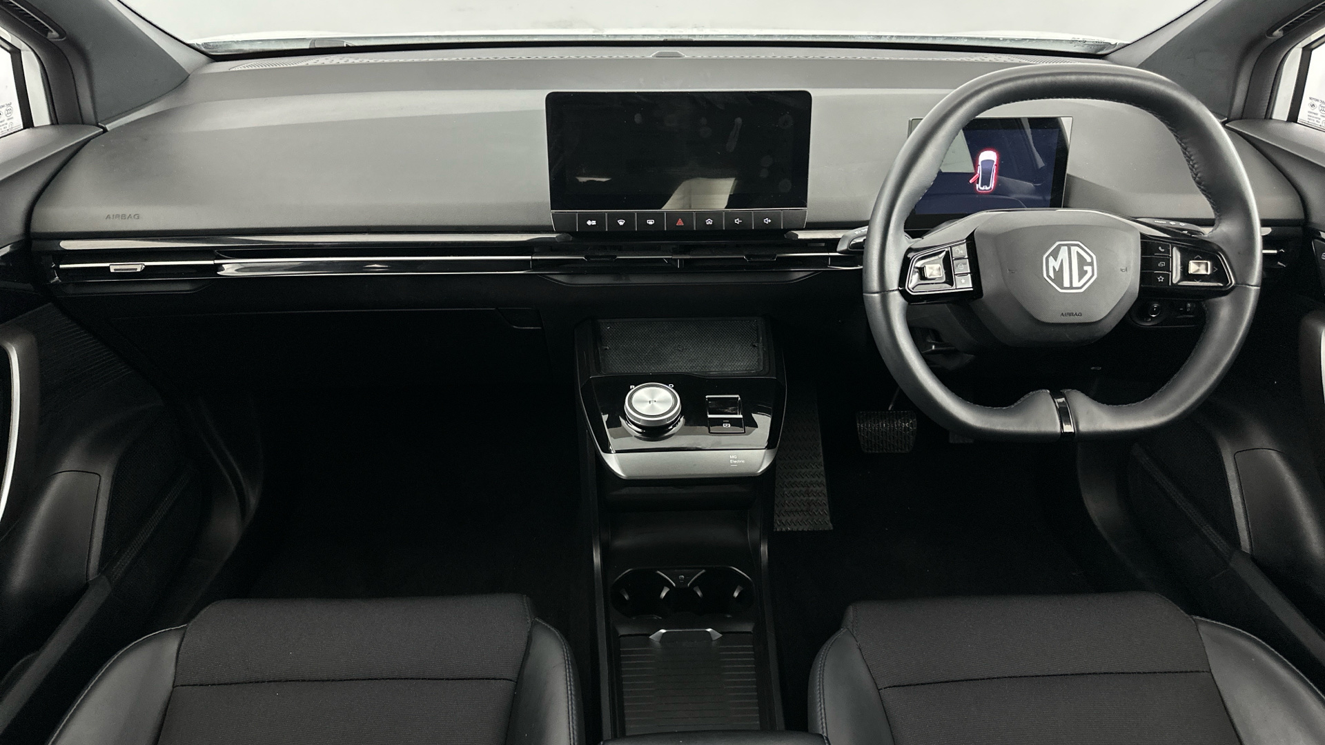 4020846 150kW Trophy EV Long Range 64kWh 5dr Auto