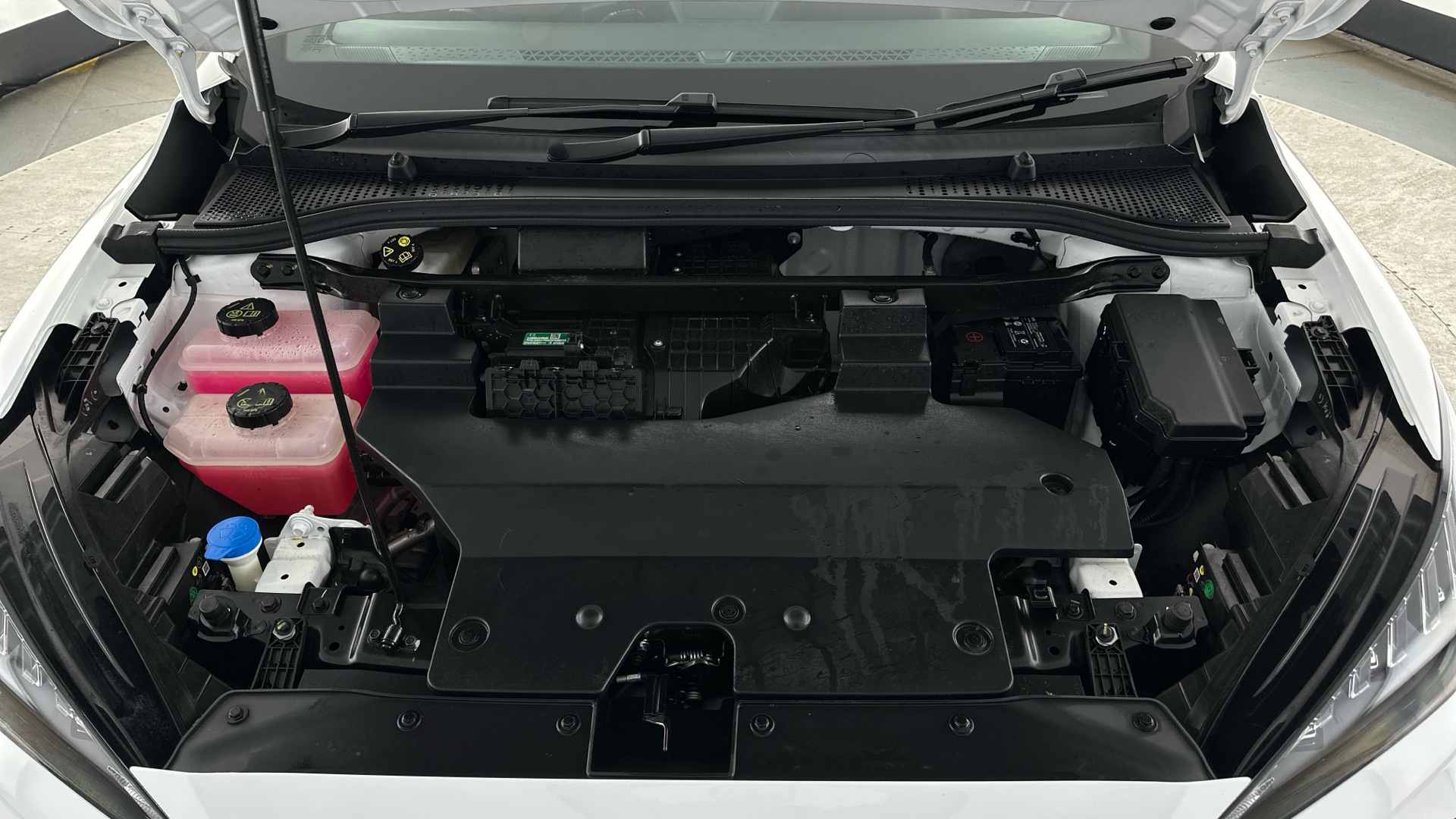 4020846 150kW Trophy EV Long Range 64kWh 5dr Auto