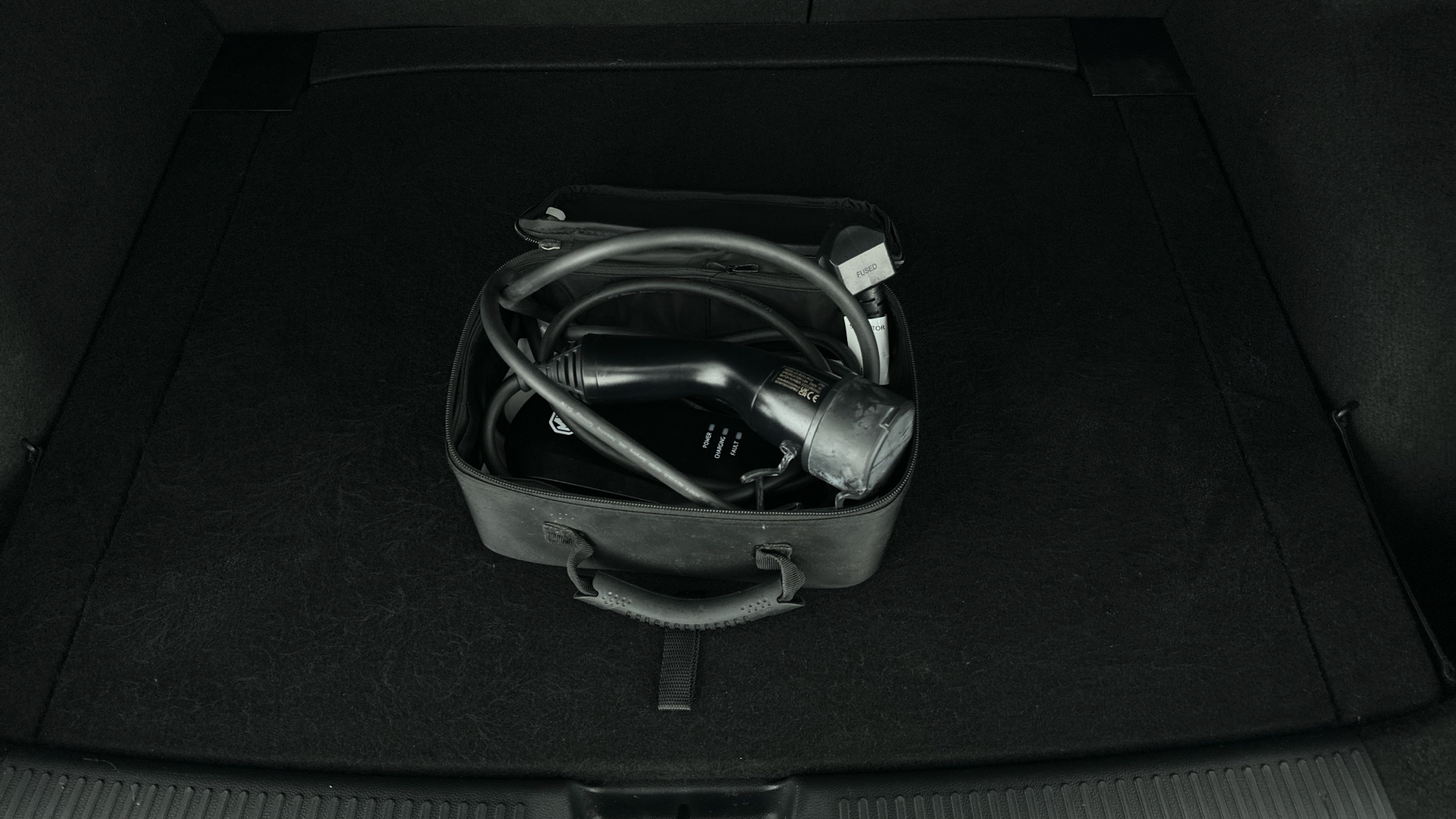 4020846 150kW Trophy EV Long Range 64kWh 5dr Auto