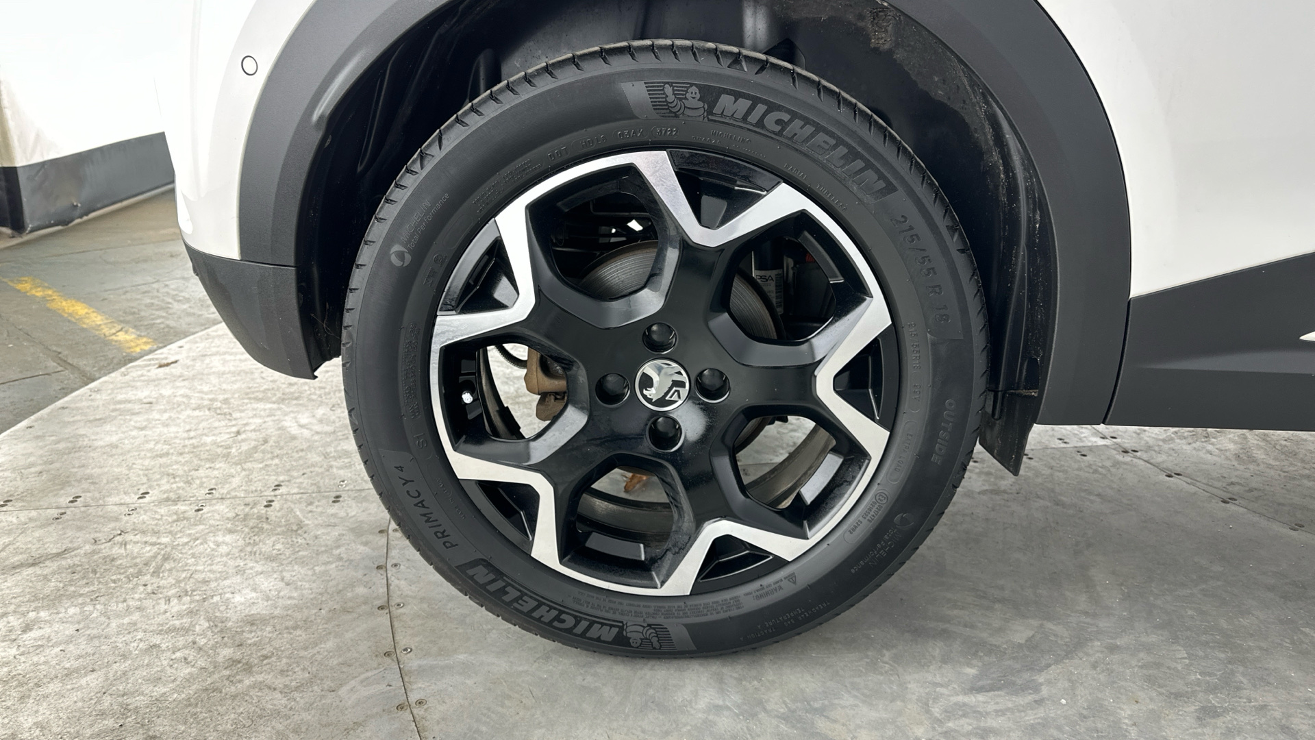 4020784 100kW Ultimate 50kWh 5dr Auto