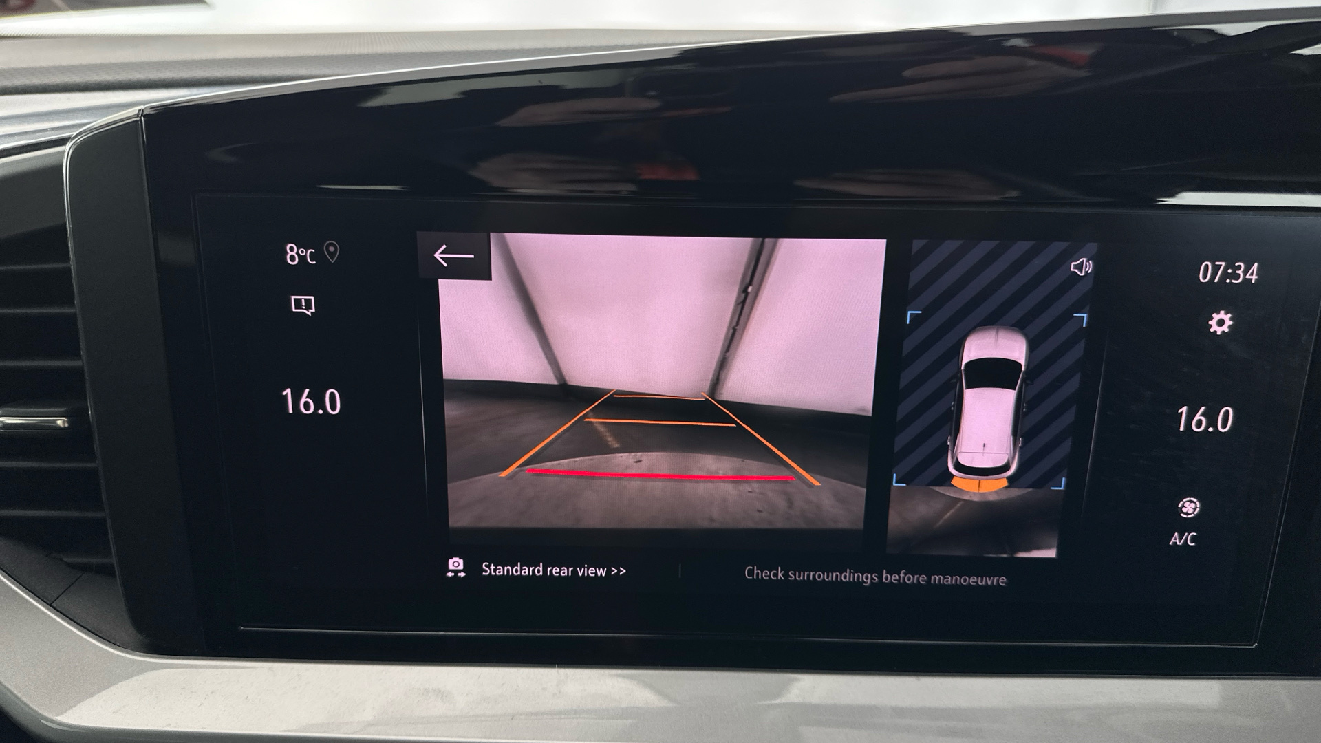 4020784 100kW Ultimate 50kWh 5dr Auto