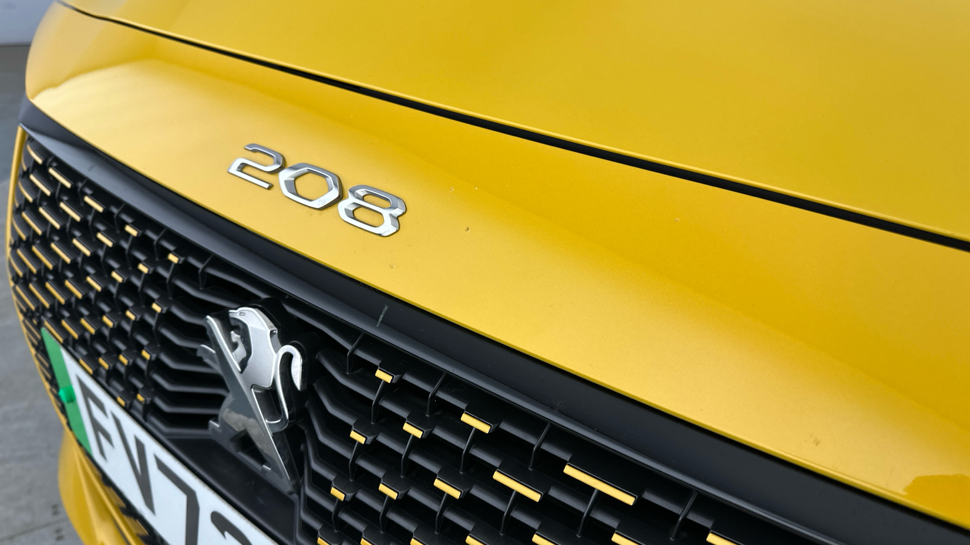 4020829 100kW Allure Premium 50kWh 5dr Auto