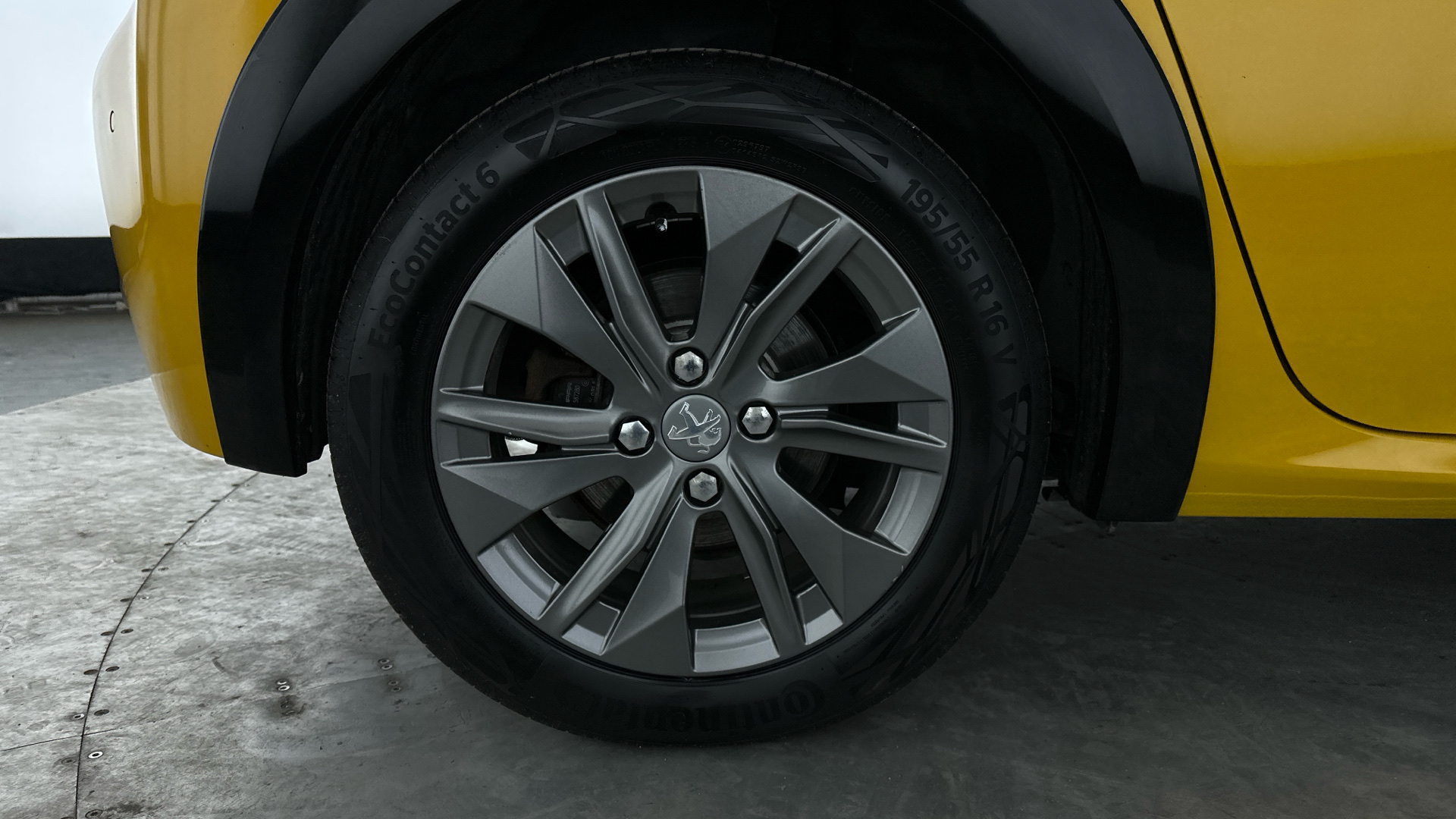 4020829 100kW Allure Premium 50kWh 5dr Auto