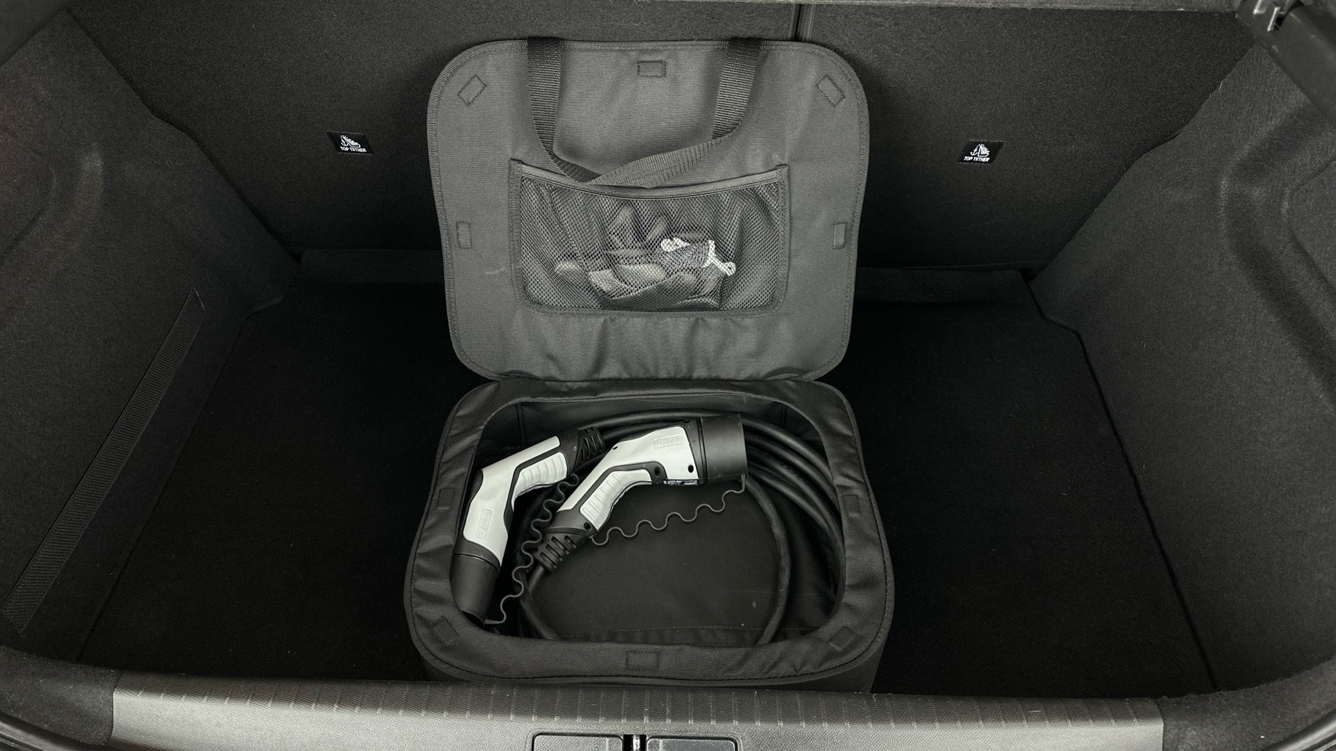 4020829 100kW Allure Premium 50kWh 5dr Auto