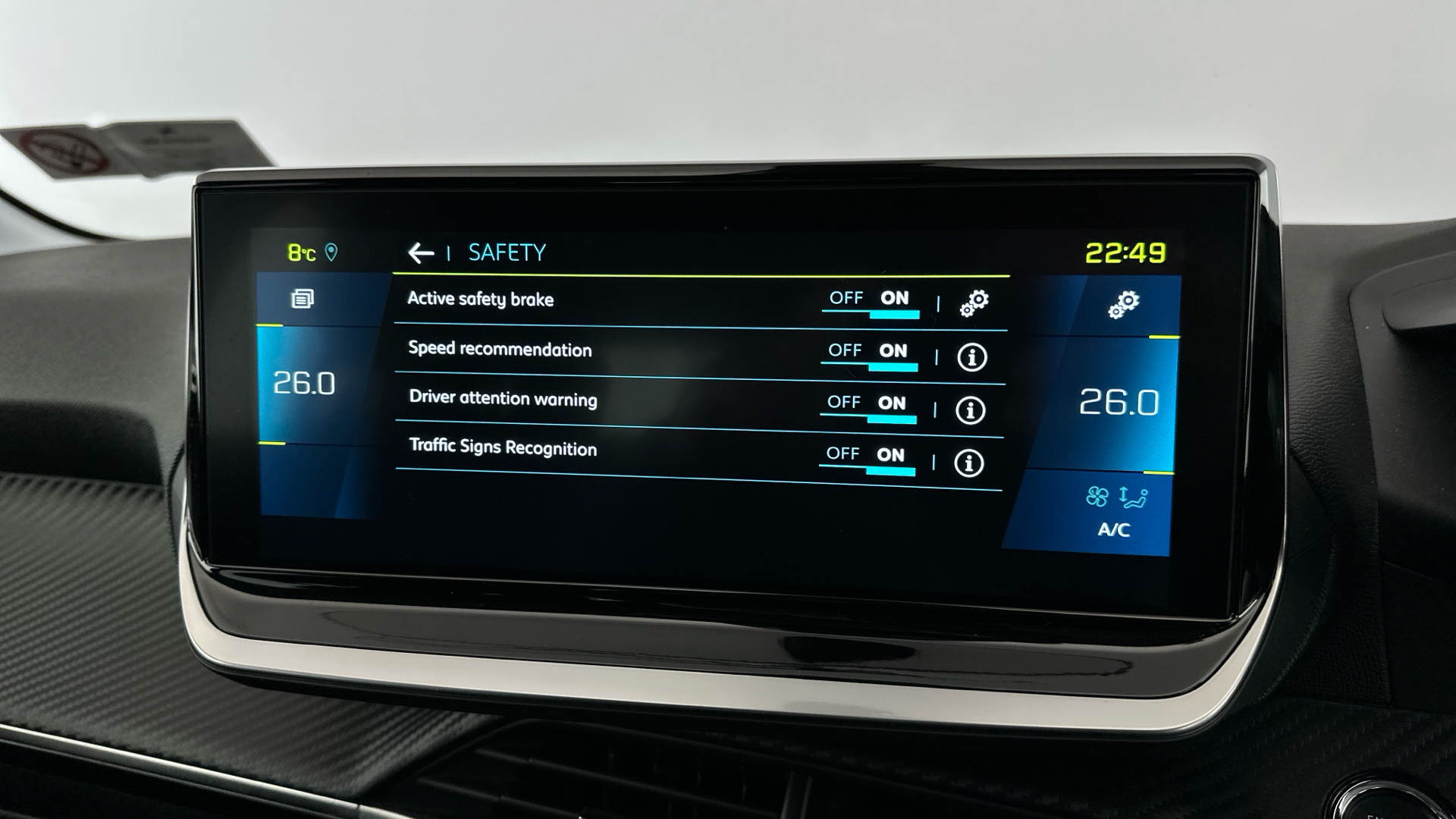 4020829 100kW Allure Premium 50kWh 5dr Auto