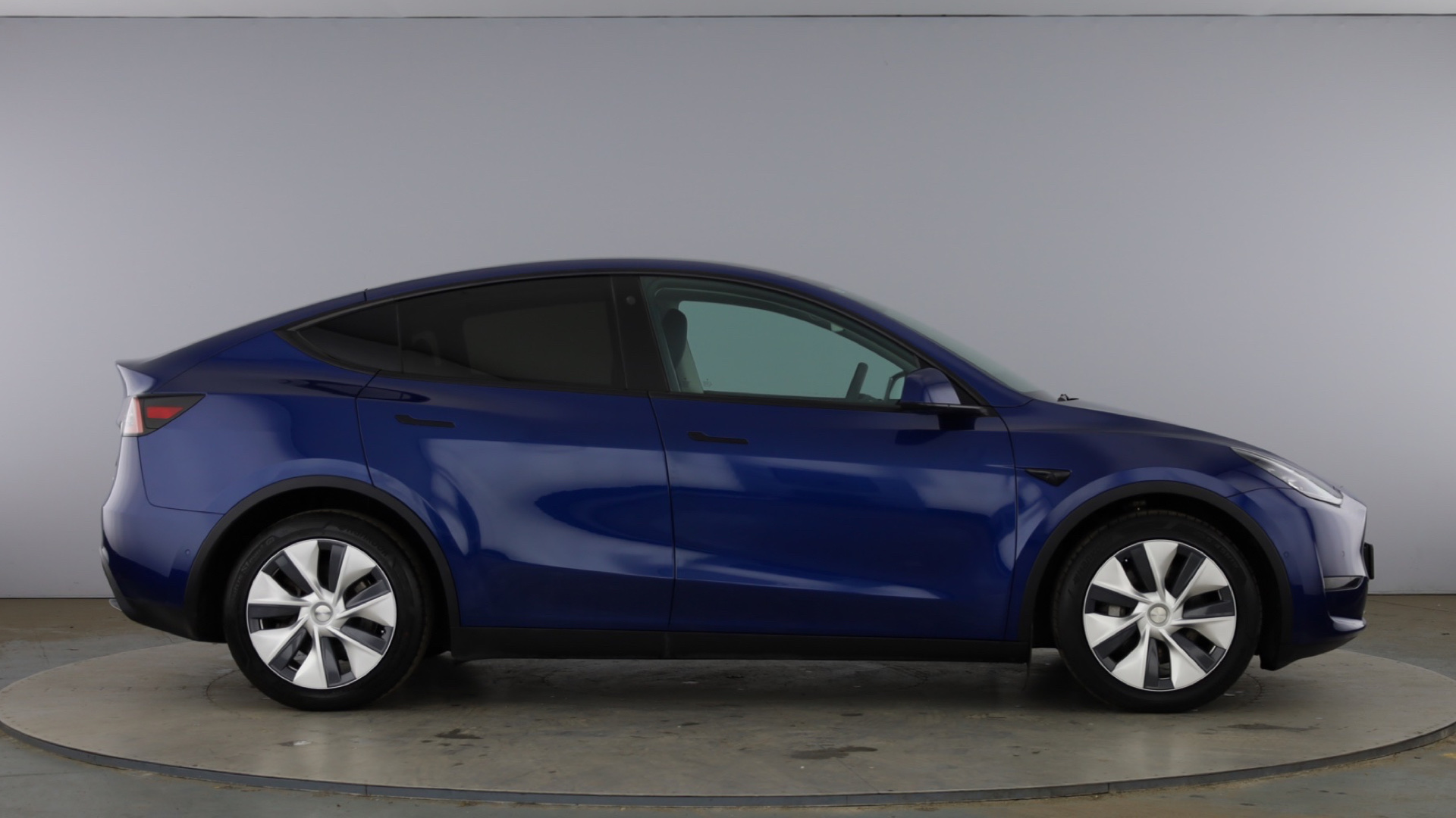 4049381 Long Range AWD 5dr Auto