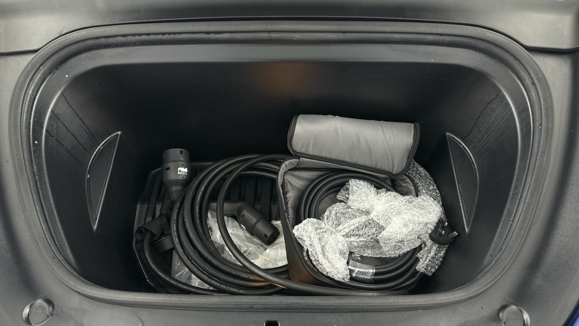 4049381 Long Range AWD 5dr Auto