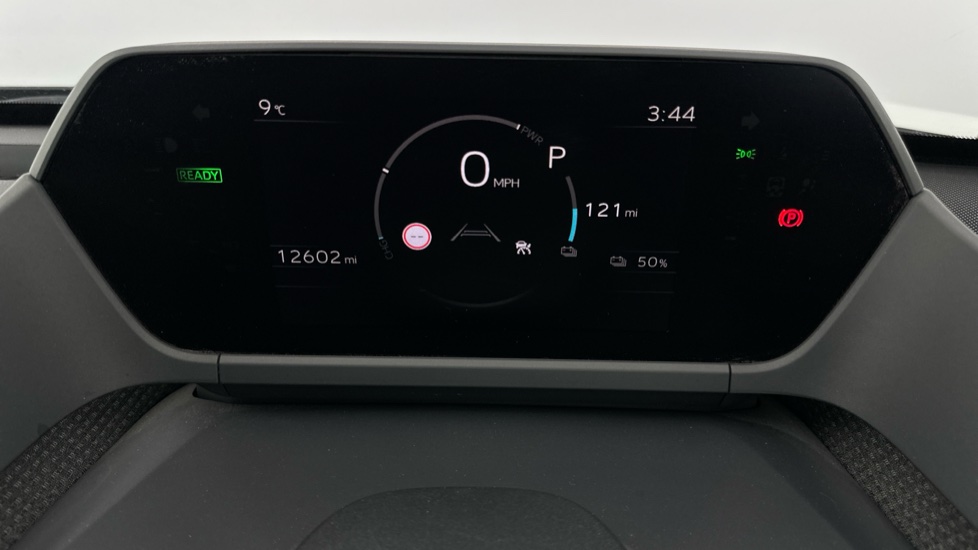 SUBARU SOLTERRA Image 12