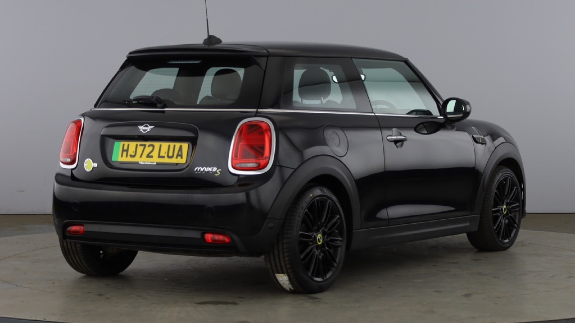 4020857 135kW Cooper S Level 2 33kWh 3dr Auto