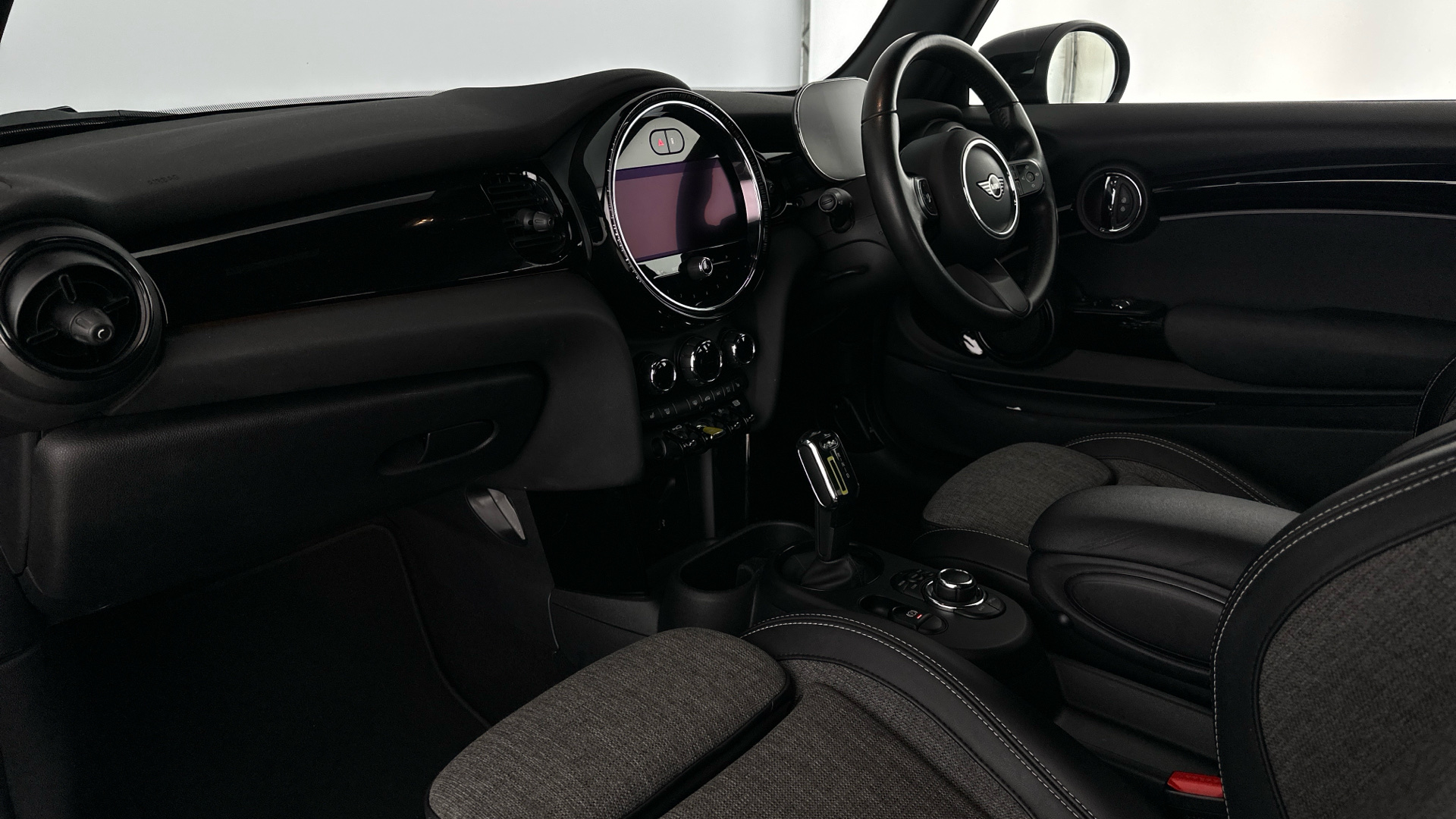 4020857 135kW Cooper S Level 2 33kWh 3dr Auto