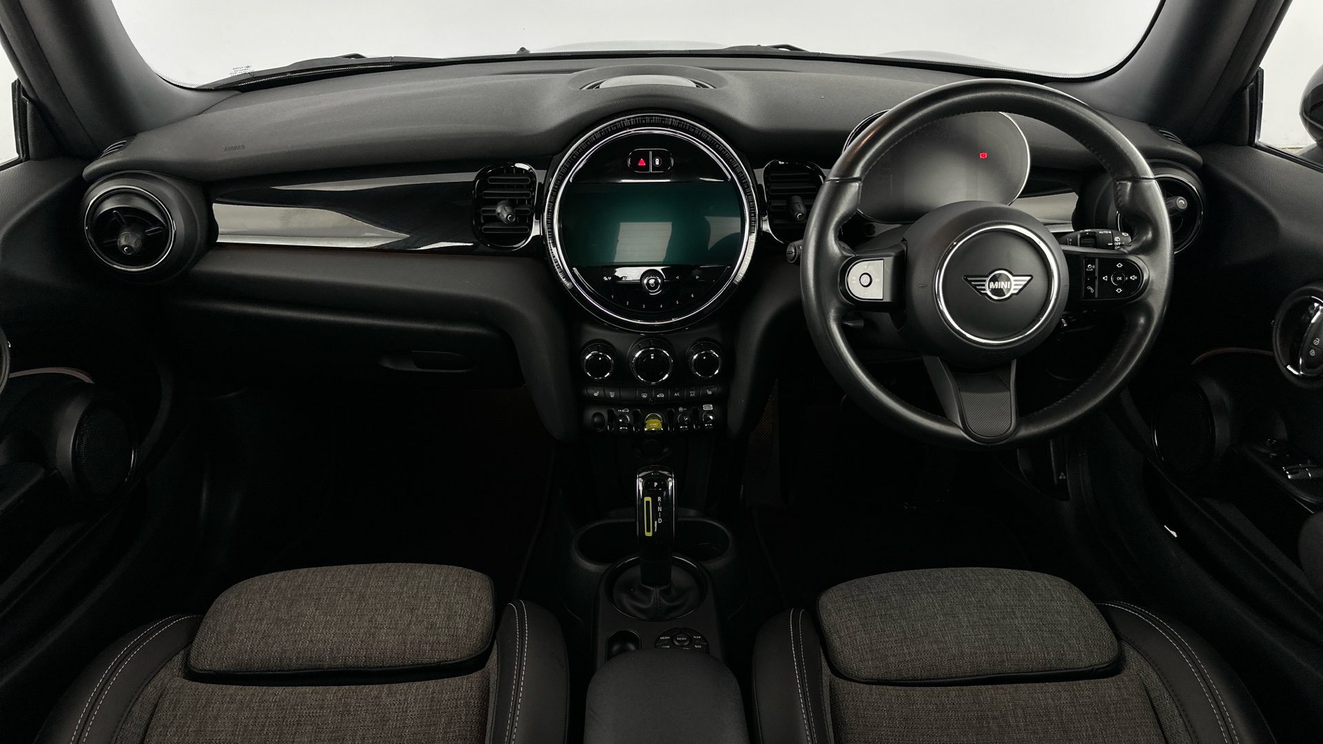 4020857 135kW Cooper S Level 2 33kWh 3dr Auto