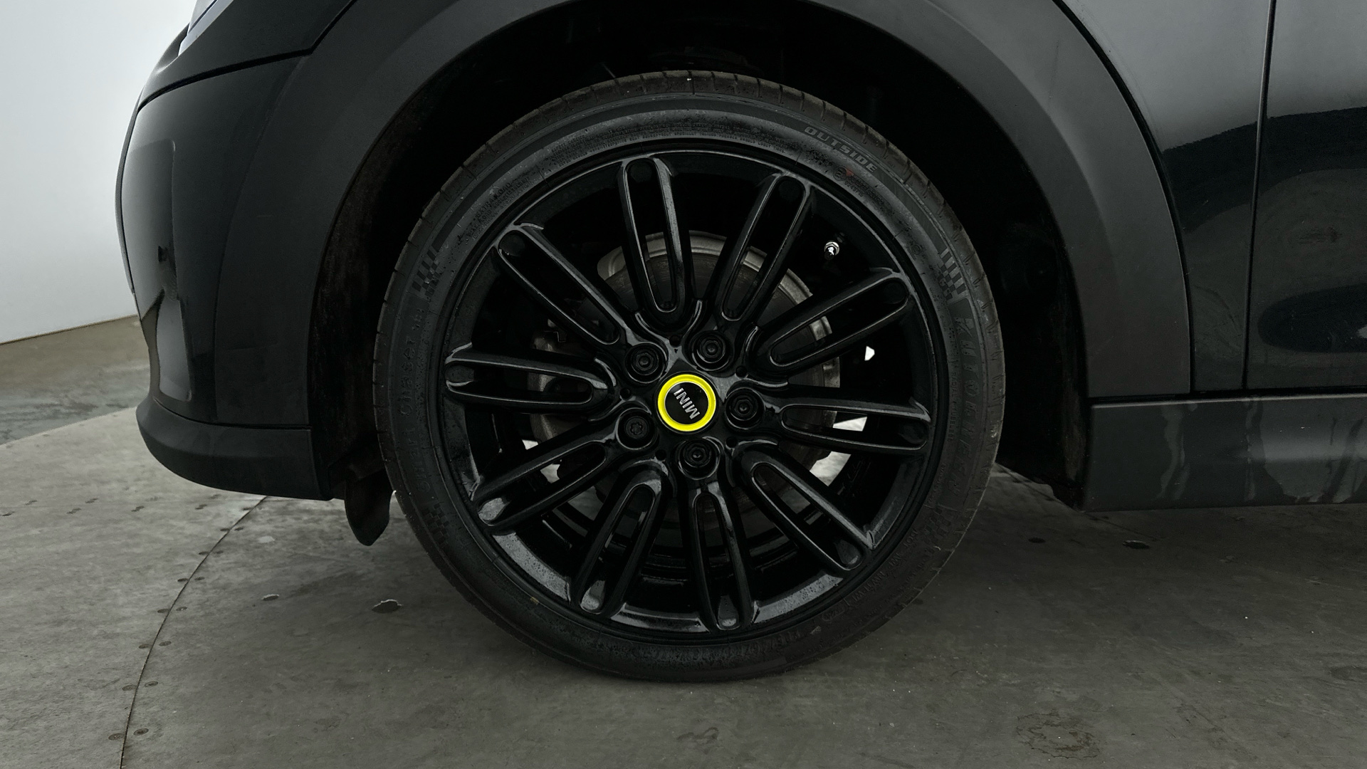 4020857 135kW Cooper S Level 2 33kWh 3dr Auto