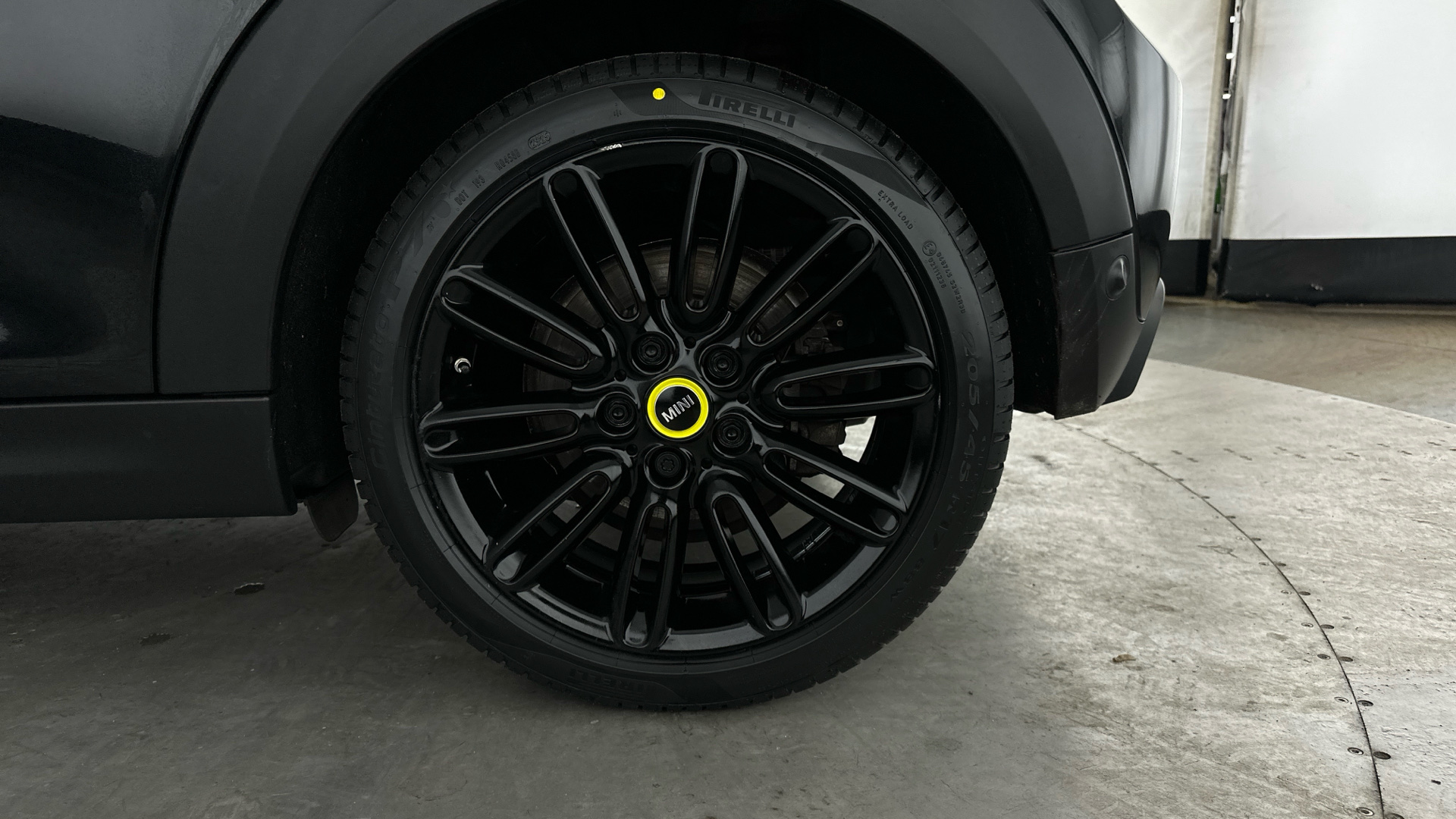 4020857 135kW Cooper S Level 2 33kWh 3dr Auto