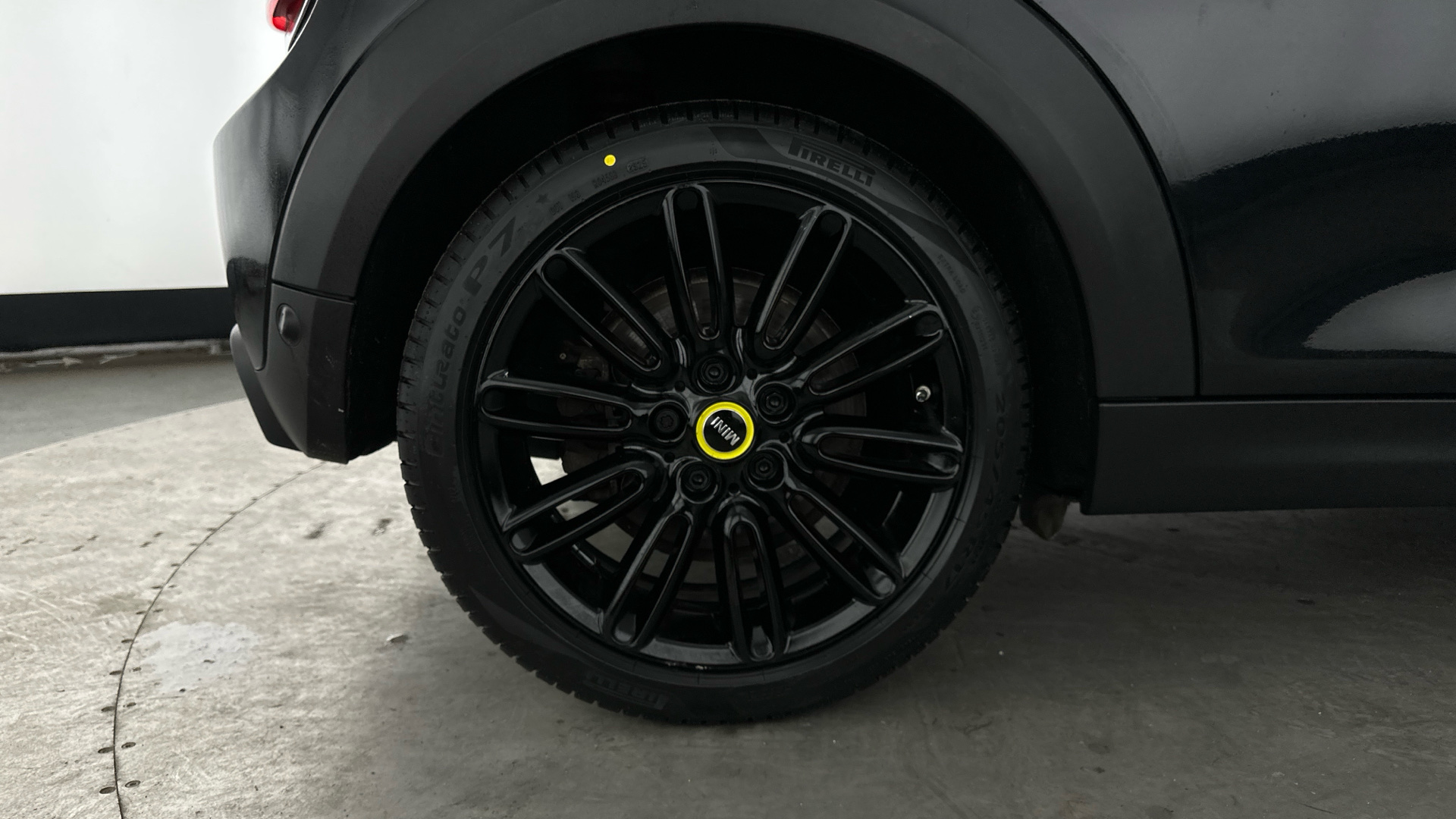 4020857 135kW Cooper S Level 2 33kWh 3dr Auto