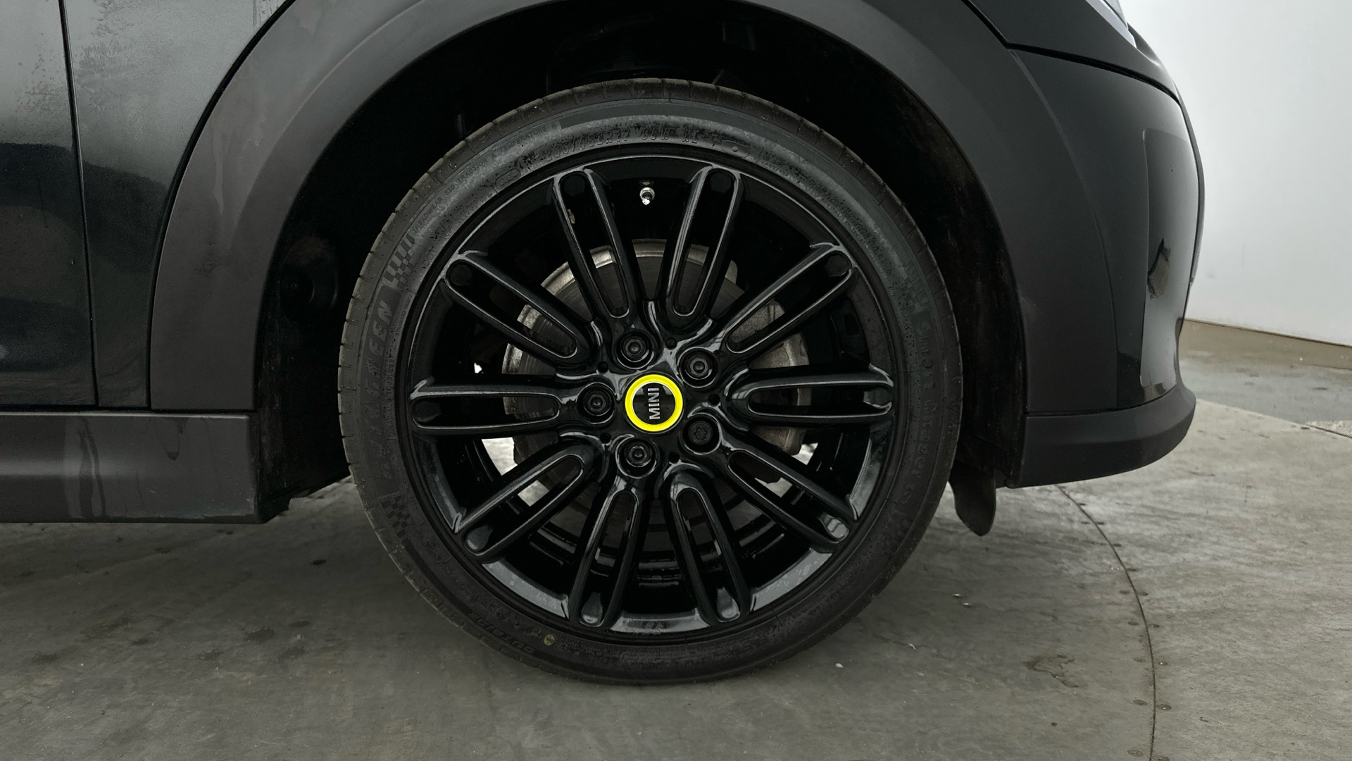 4020857 135kW Cooper S Level 2 33kWh 3dr Auto