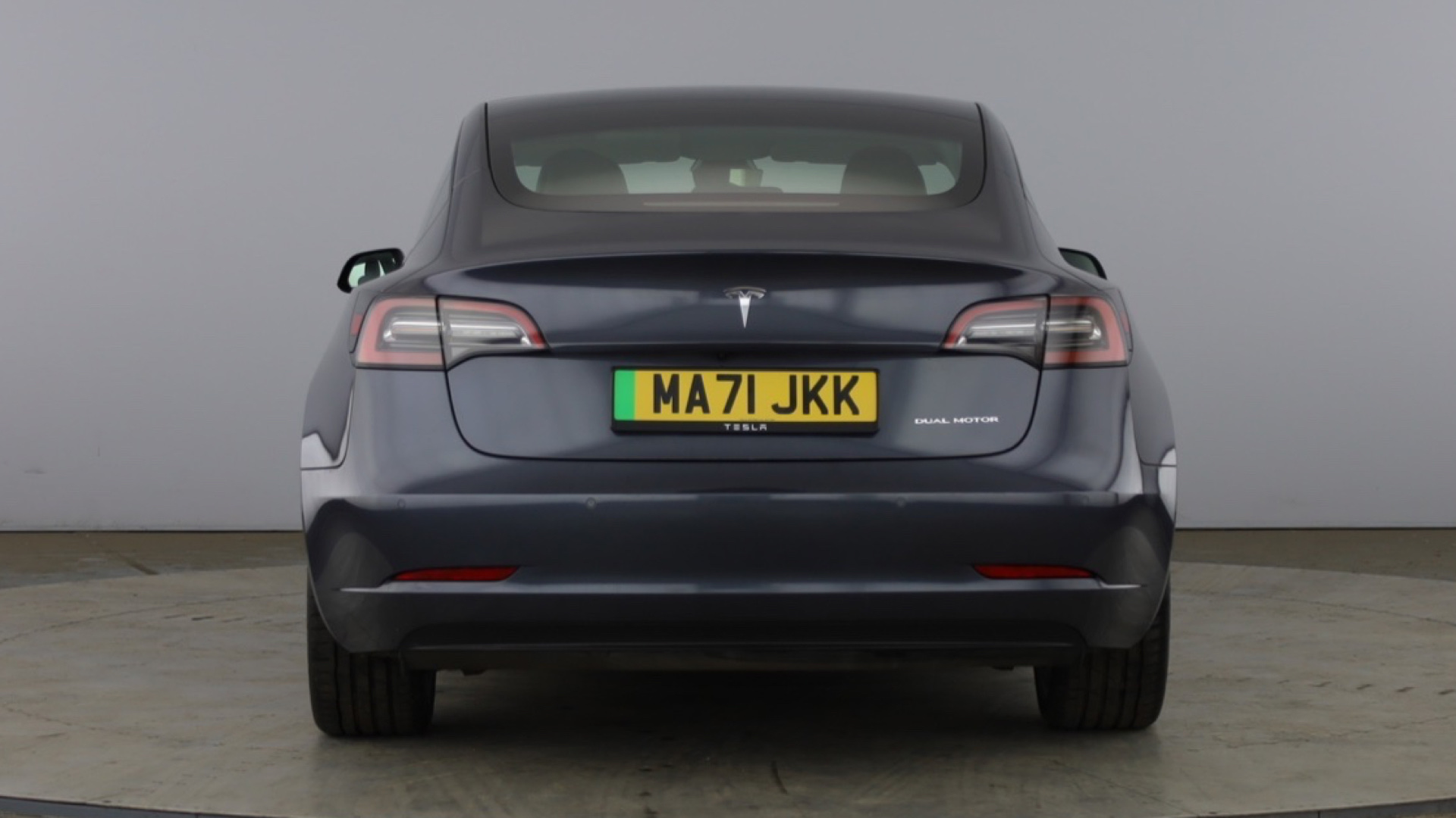 4027532 Long Range AWD 4dr Auto